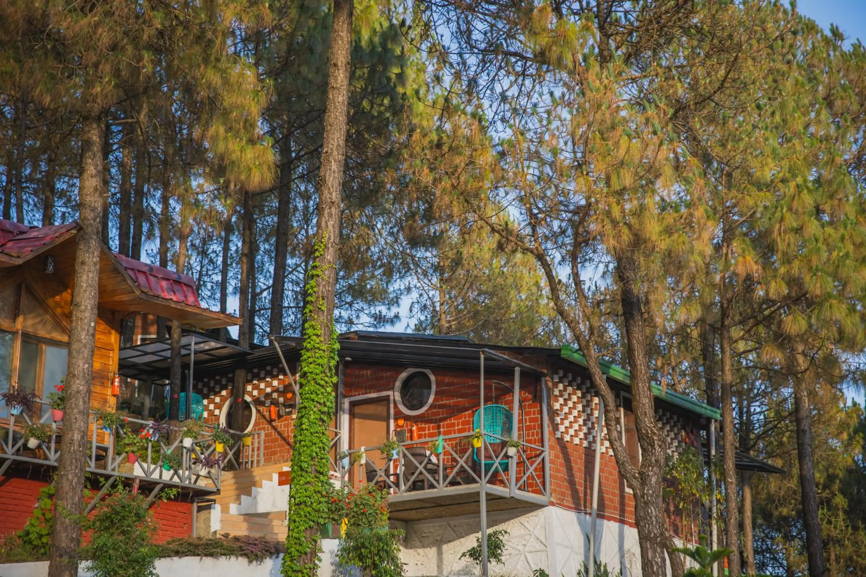 Property building in Zone Connect by The Park, Lansdowne