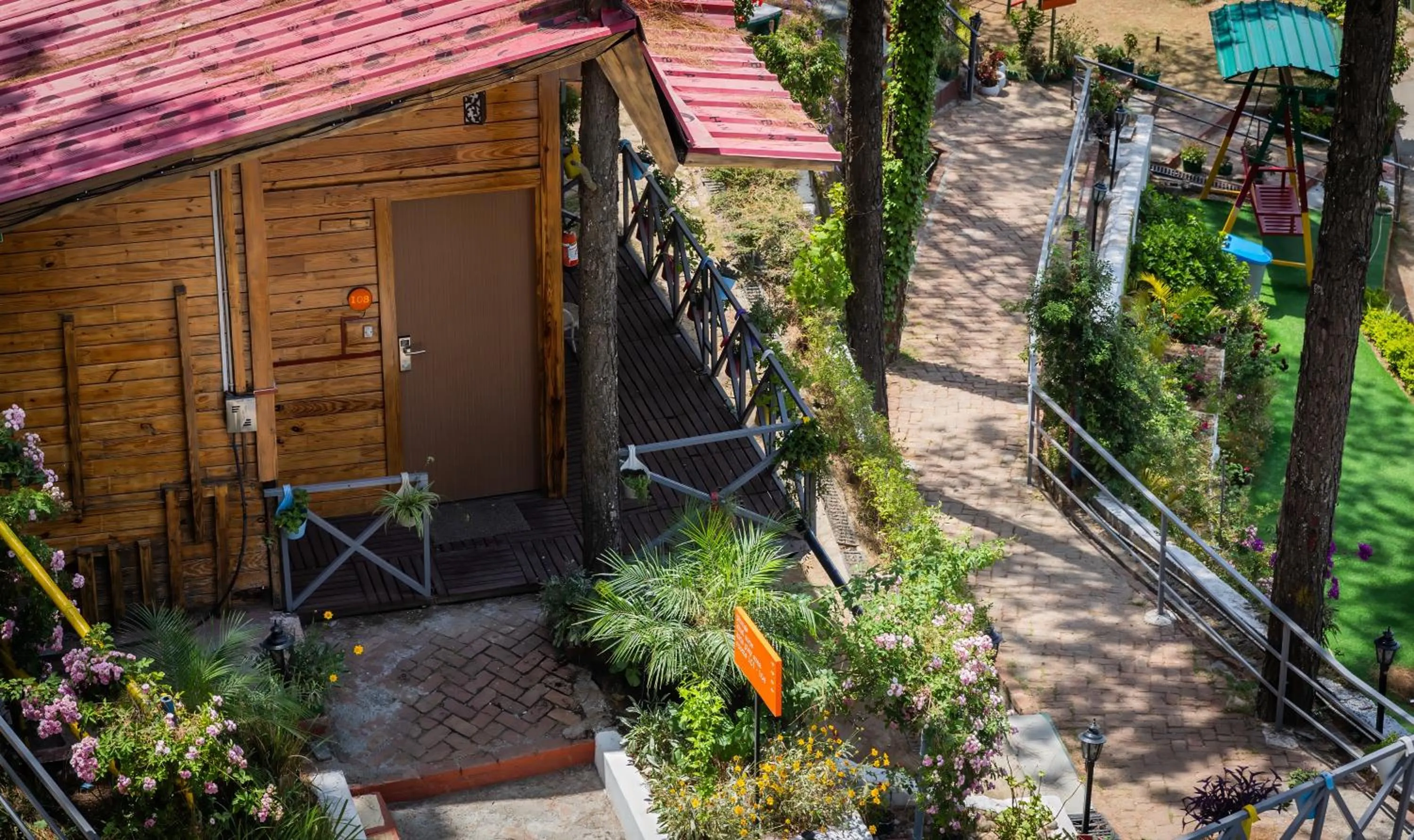 Property building in Zone Connect by The Park, Lansdowne