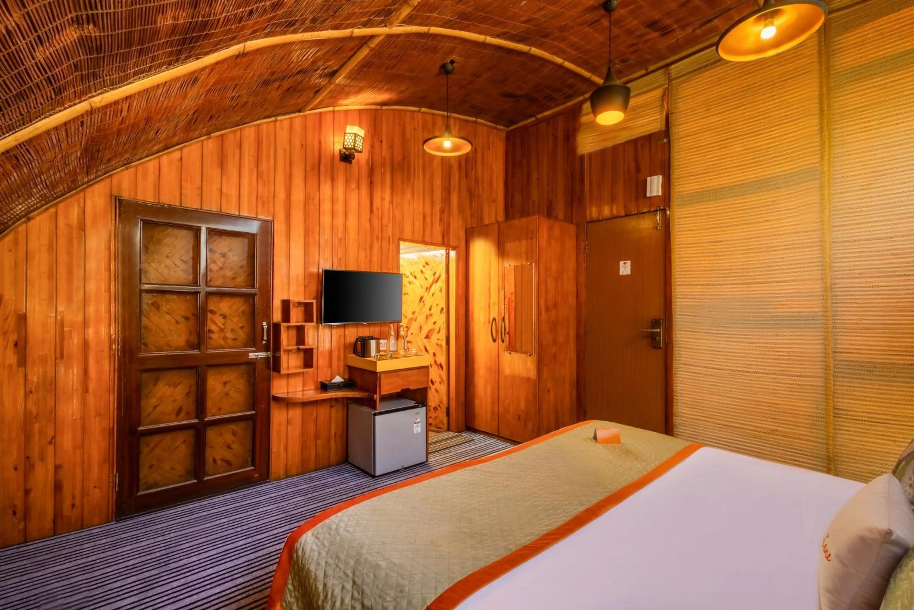 Bed in Zone Connect by The Park, Lansdowne