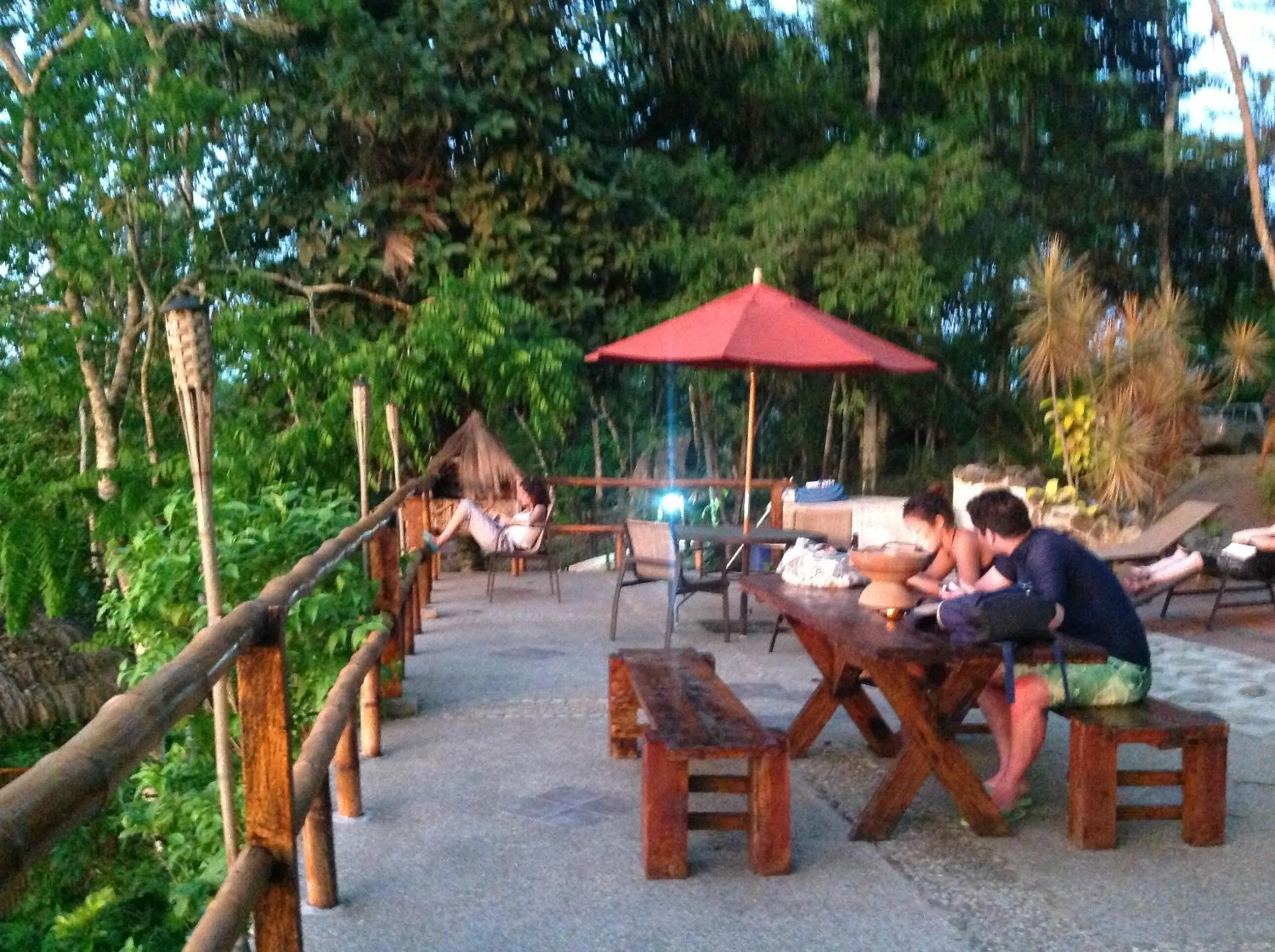 Restaurant/places to eat in Samai Lodge Holistic Living