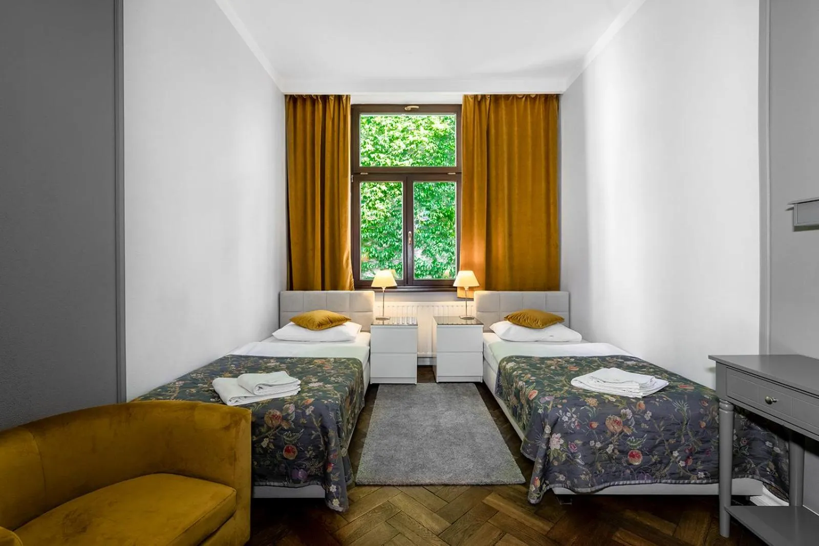 Bed in Antique Apartments Old Town