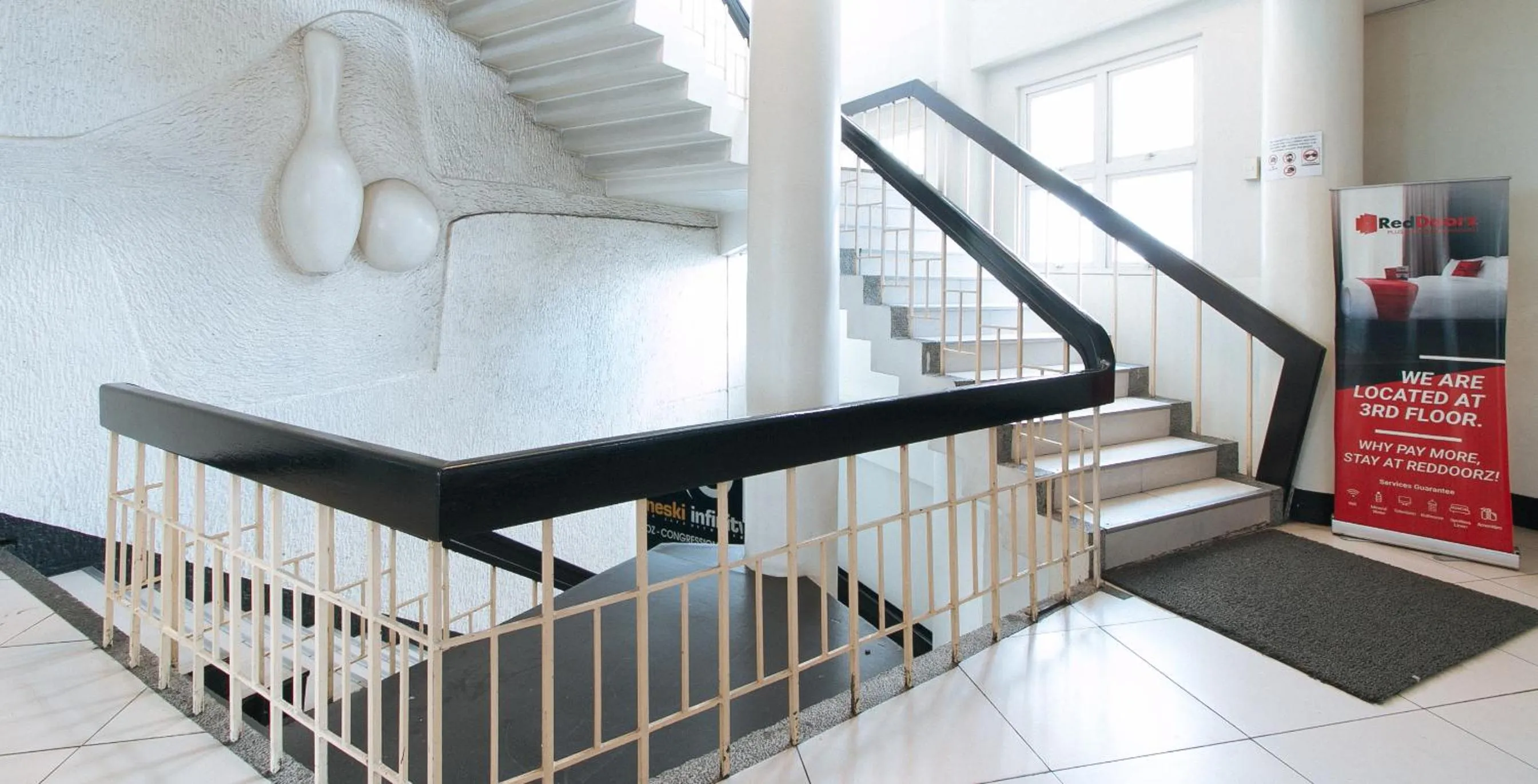 Area and facilities in RedDoorz Plus at EDSA Congressional