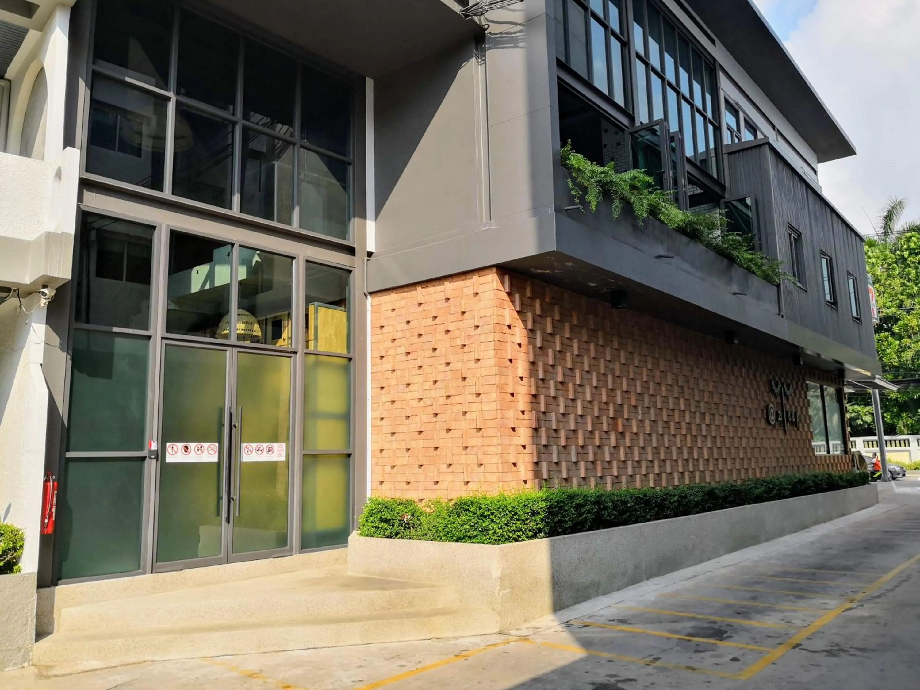 Property building in Asleep by Lantana