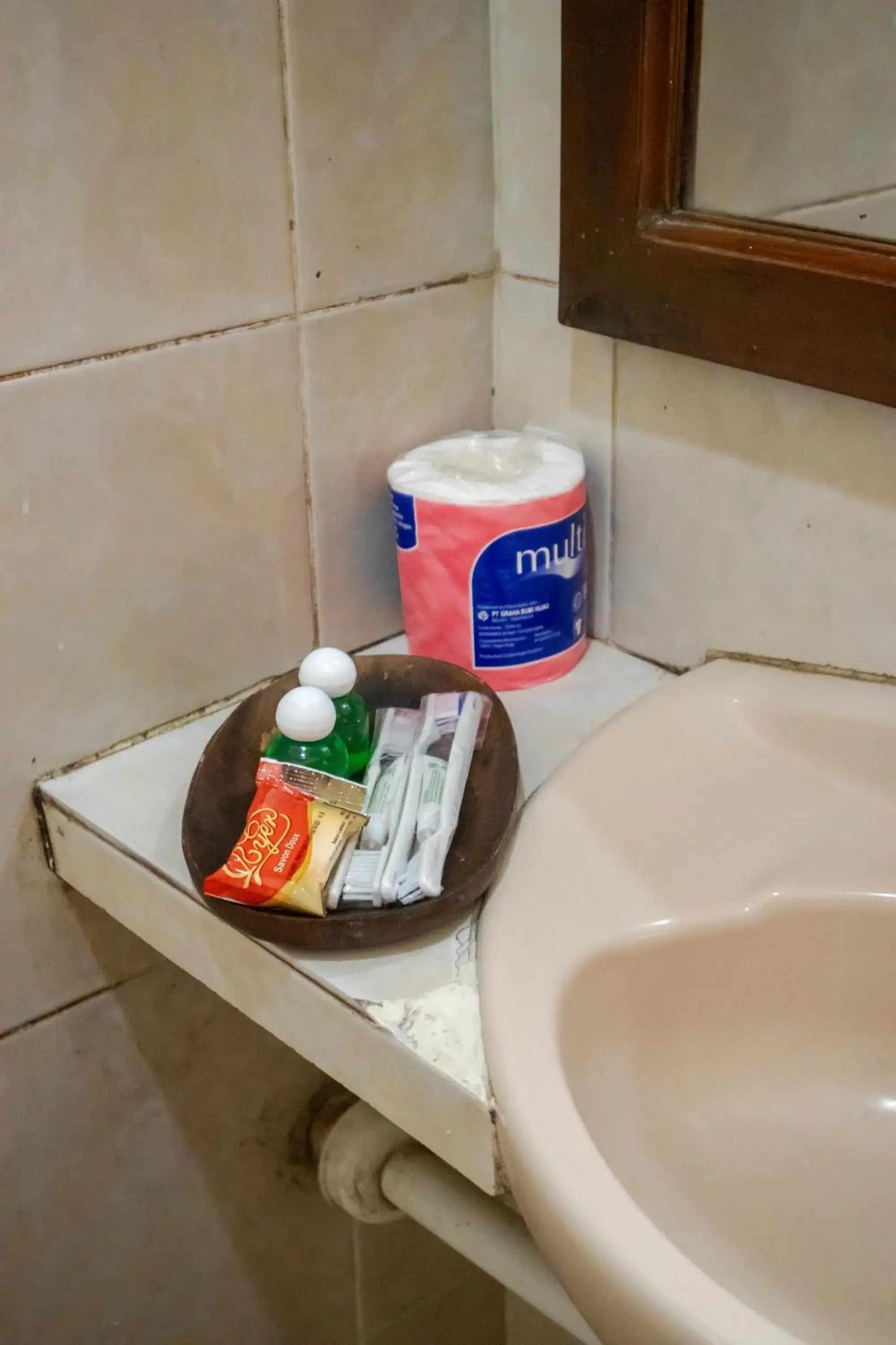 Deluxe Twin Room in Cemara Indah Hotel Deluxe Twin Room in Cemara Indah Hotel