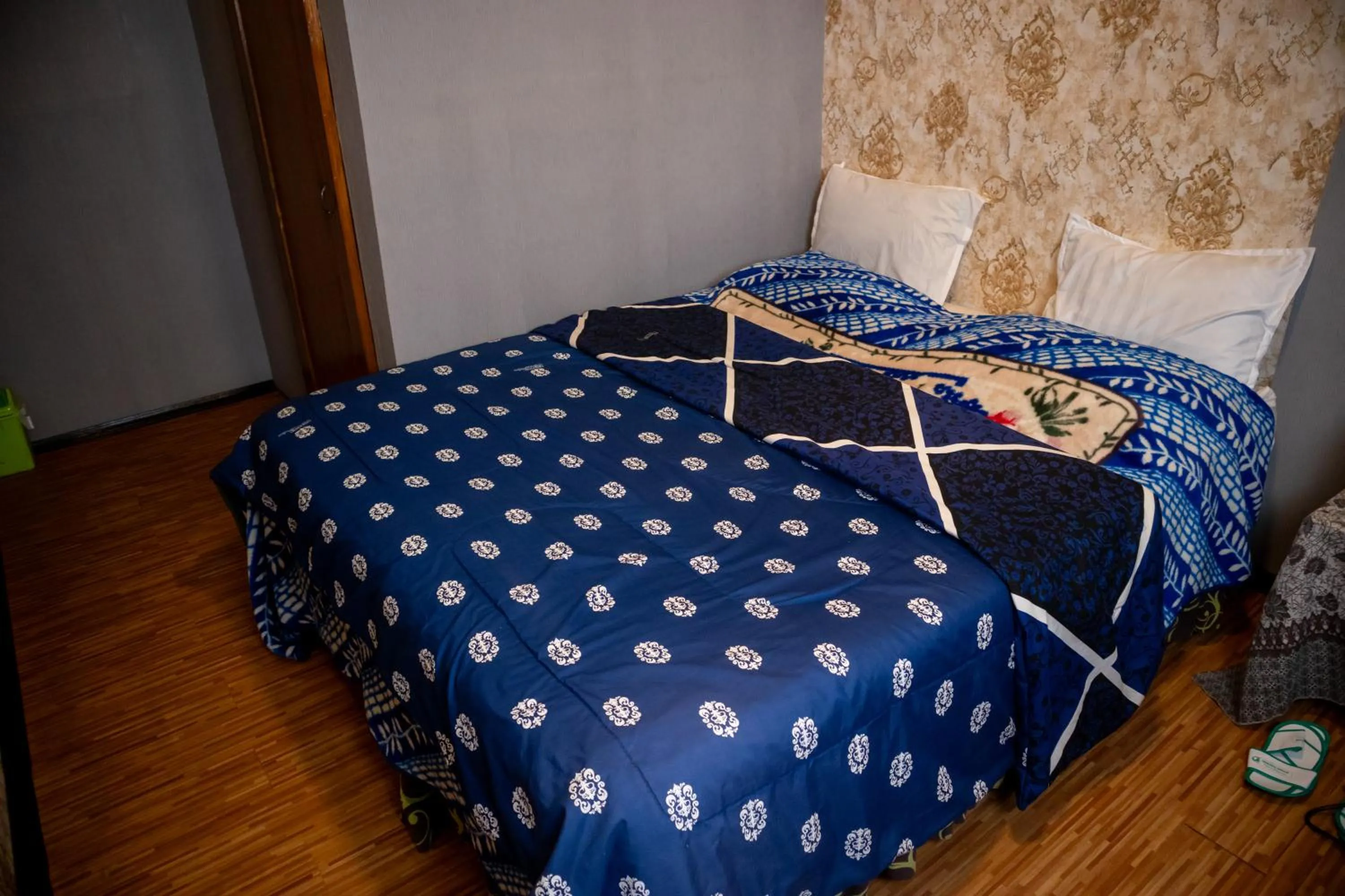 Bed in Cemara Indah Hotel