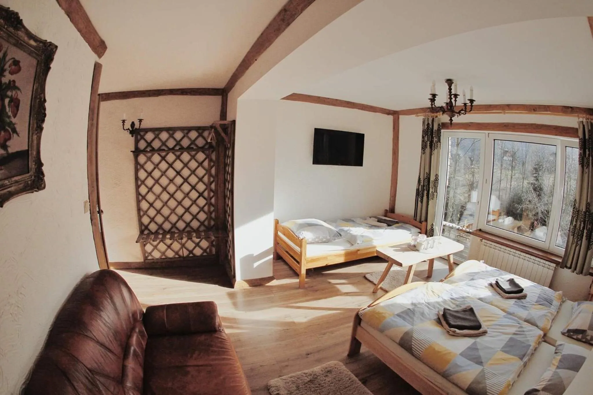 Bed in Zajazd Tatrzanski