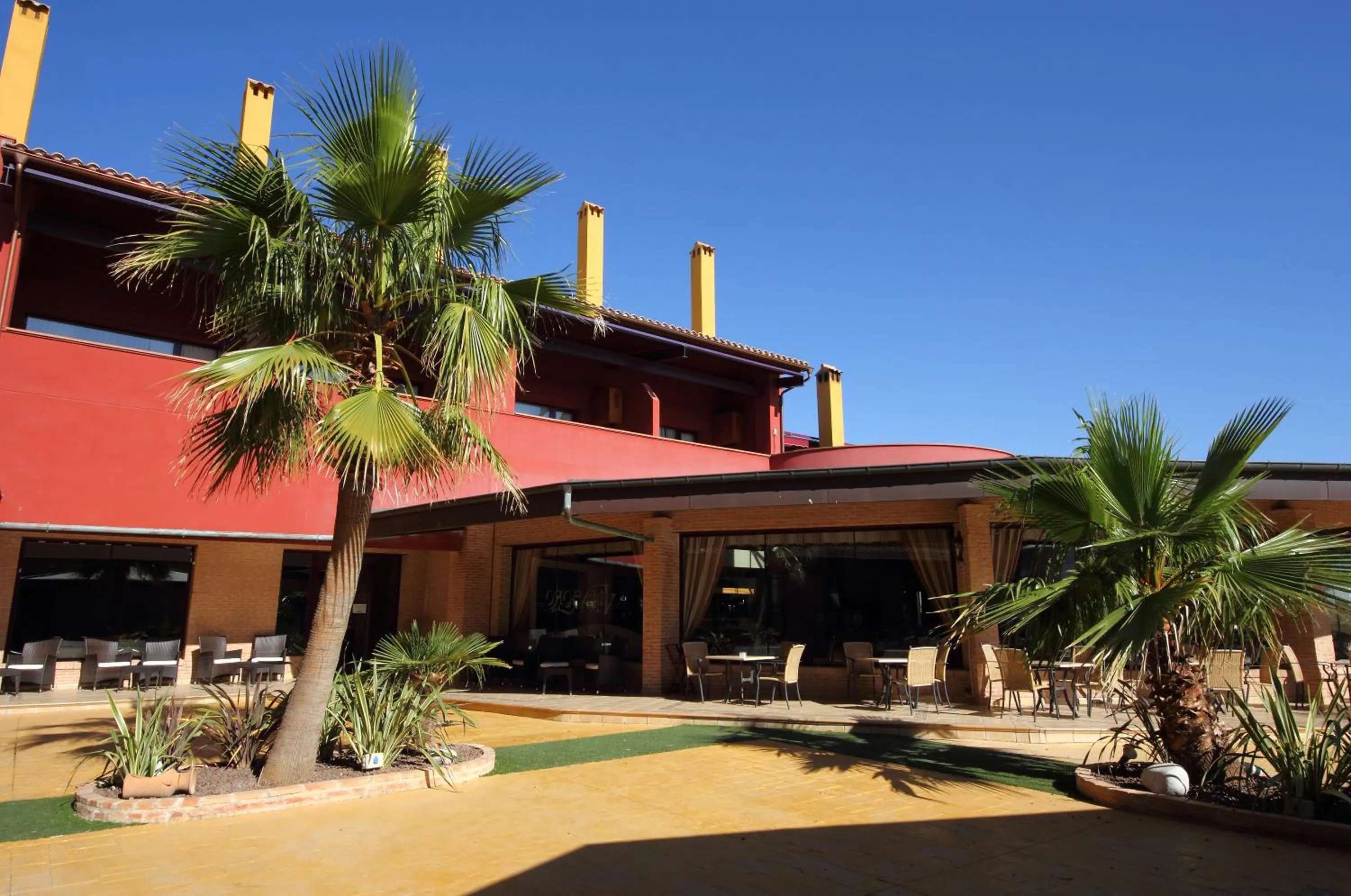 Facade/entrance in Hotel Château Viñasoro
