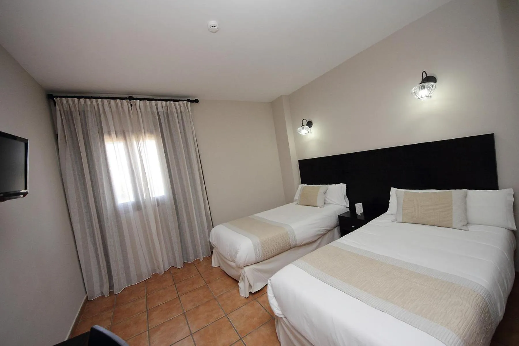 Photo of the whole room, Bed in Hotel Château Viñasoro