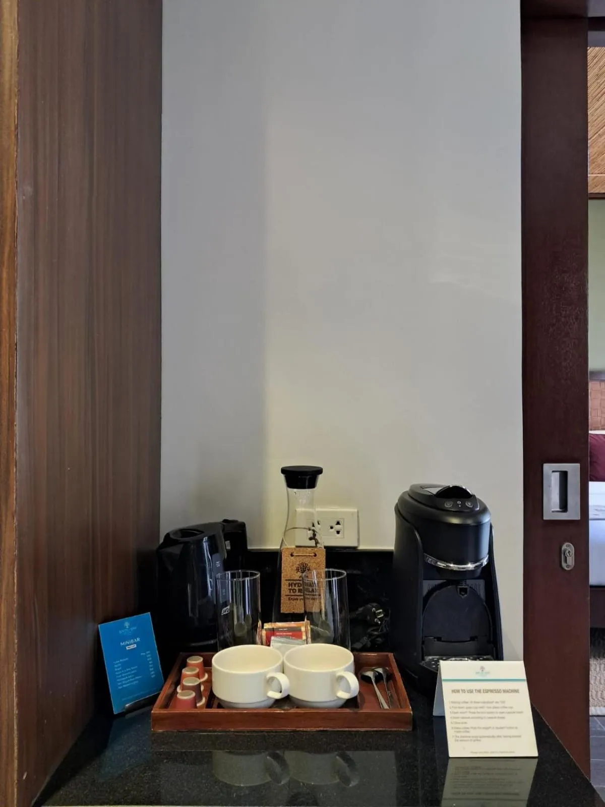 Coffee/tea facilities in Bacau Bay Resort Coron