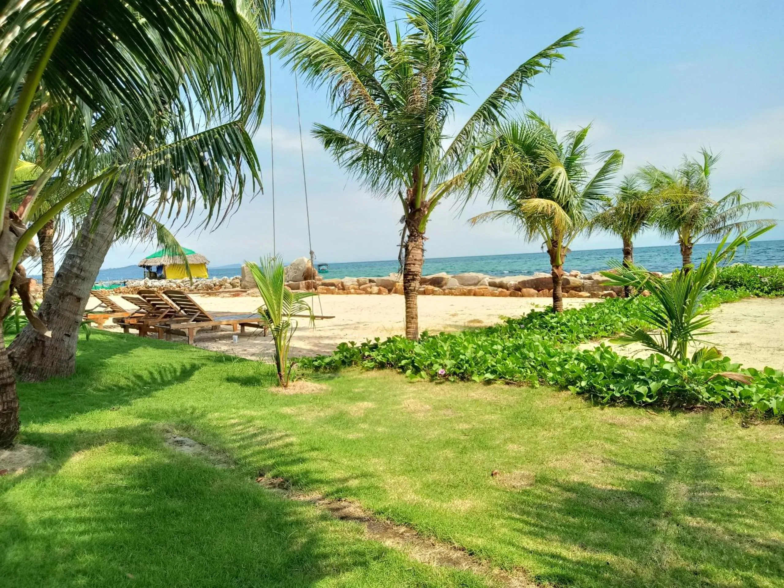Beach in Phu Quoc Dumbo Bungalow