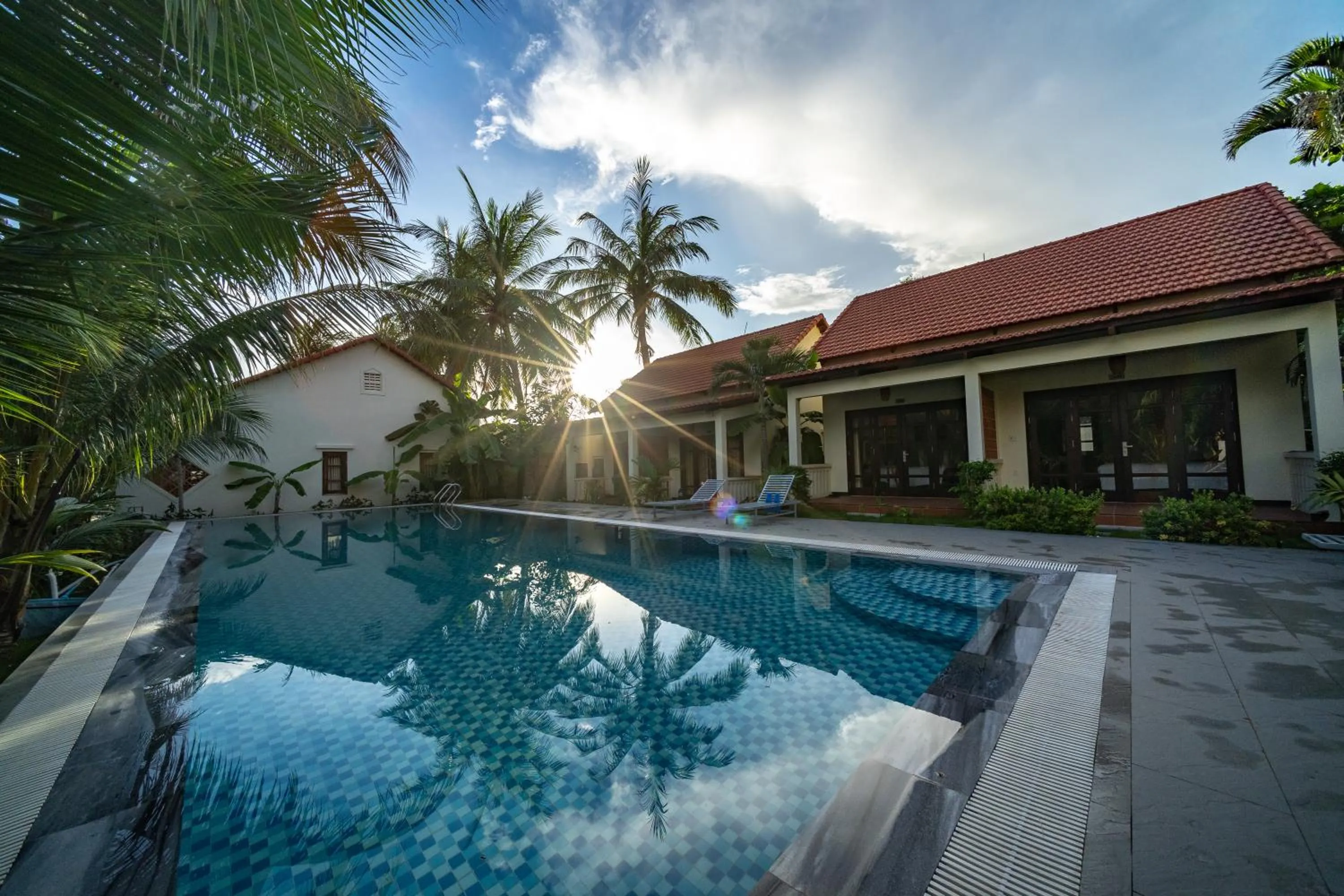 Swimming pool in Phu Quoc Dumbo Bungalow