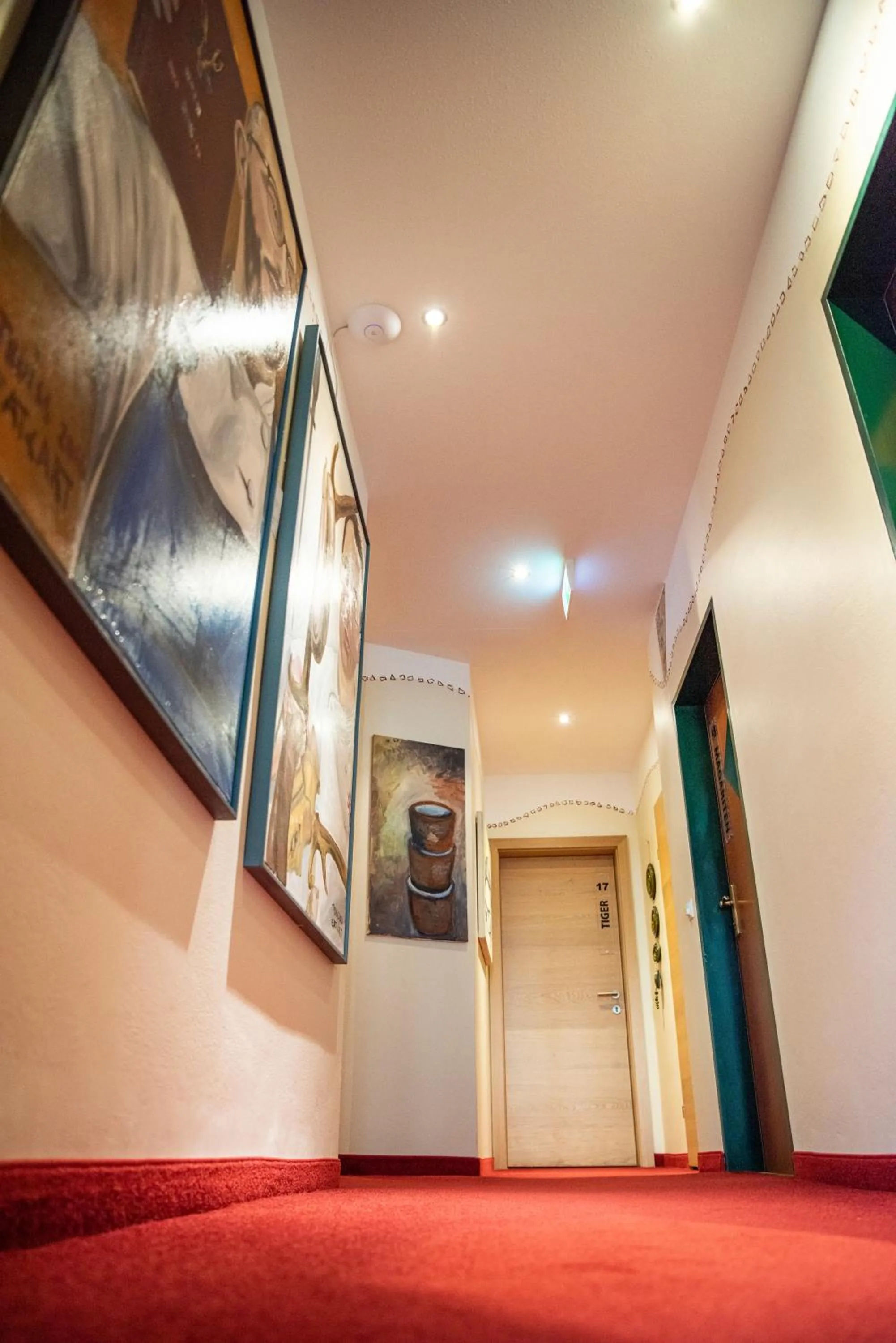 Malerwinkl Restaurant + Kunsthotel