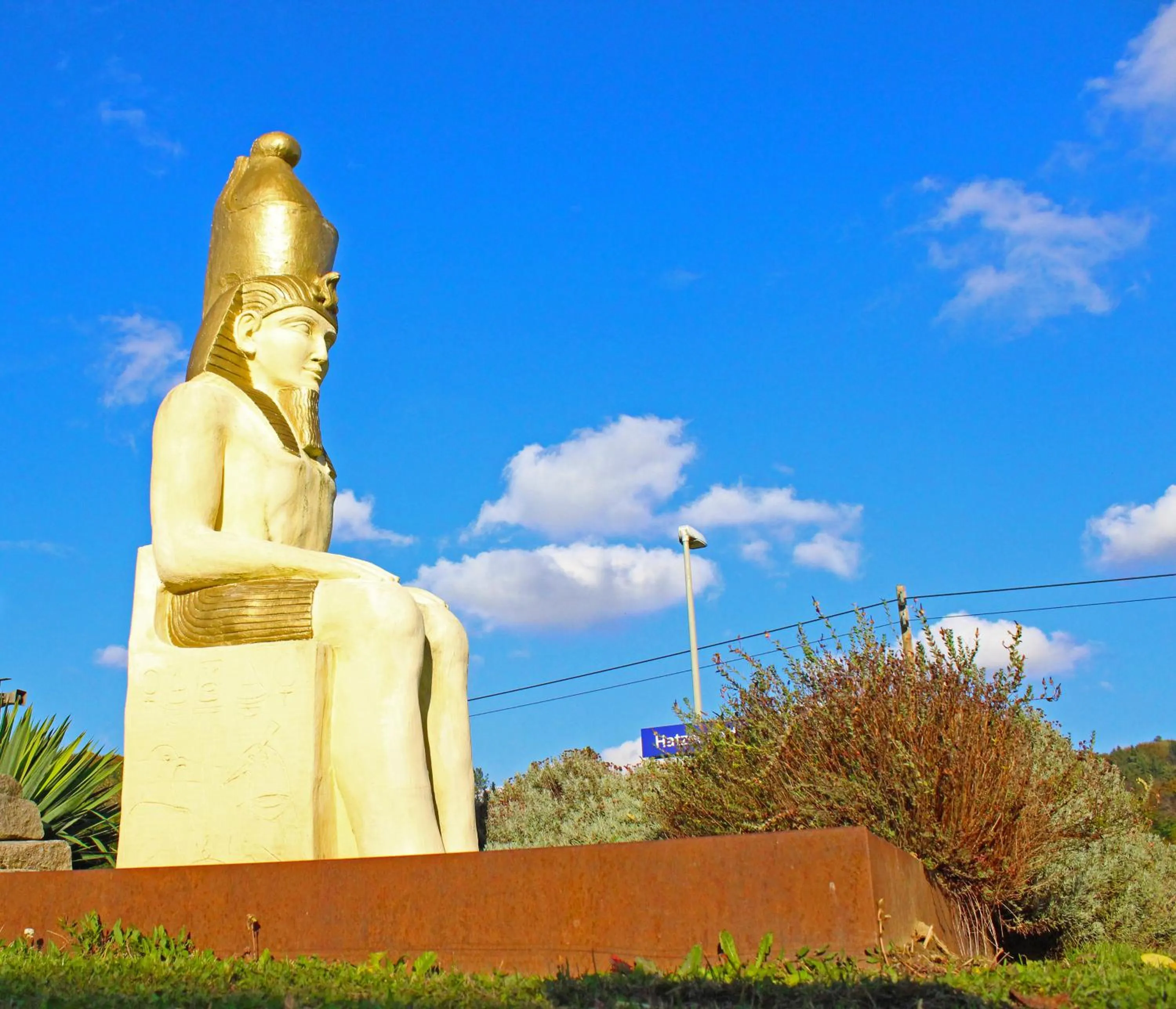 Hiking in Malerwinkl Restaurant + Kunsthotel