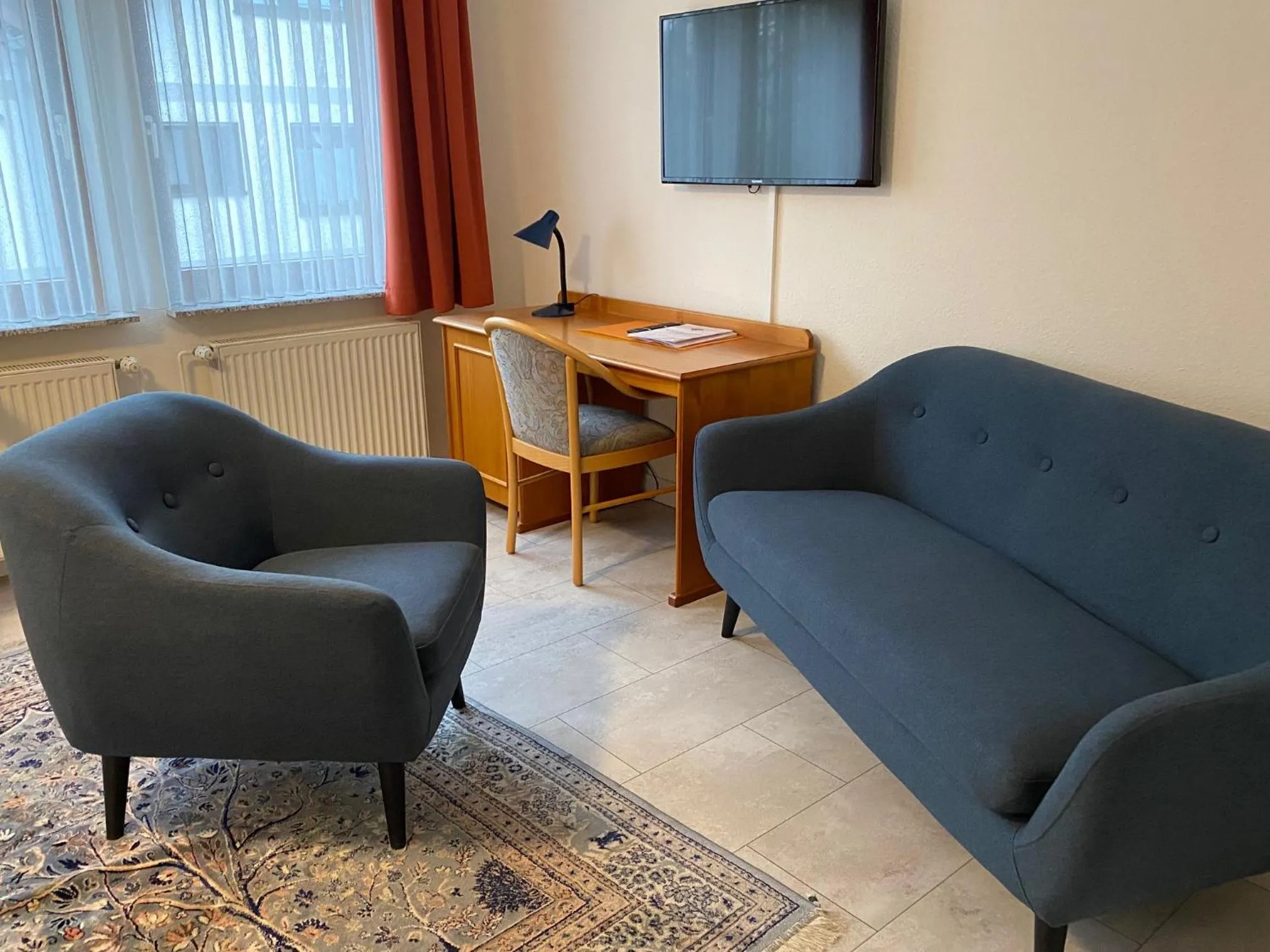 Seating area in Hotel Janssen