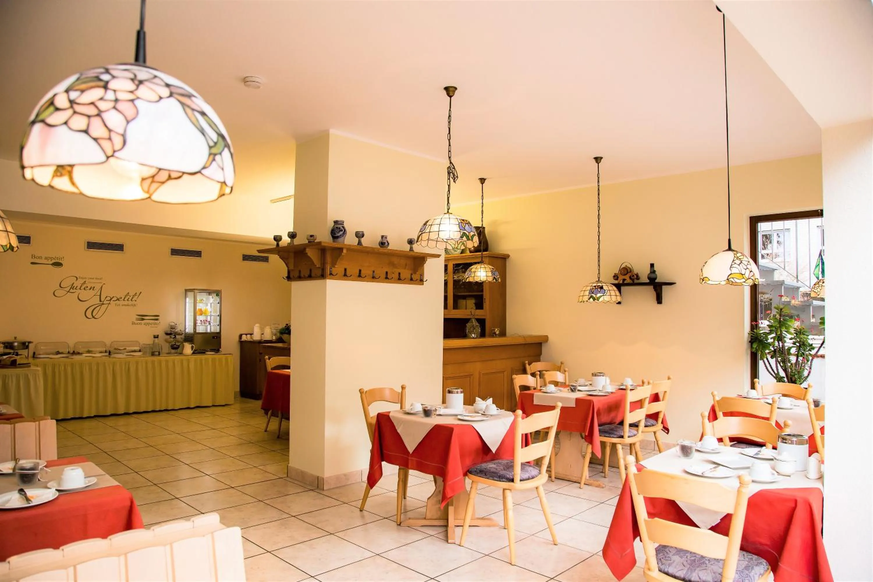 Breakfast in Hotel Janssen