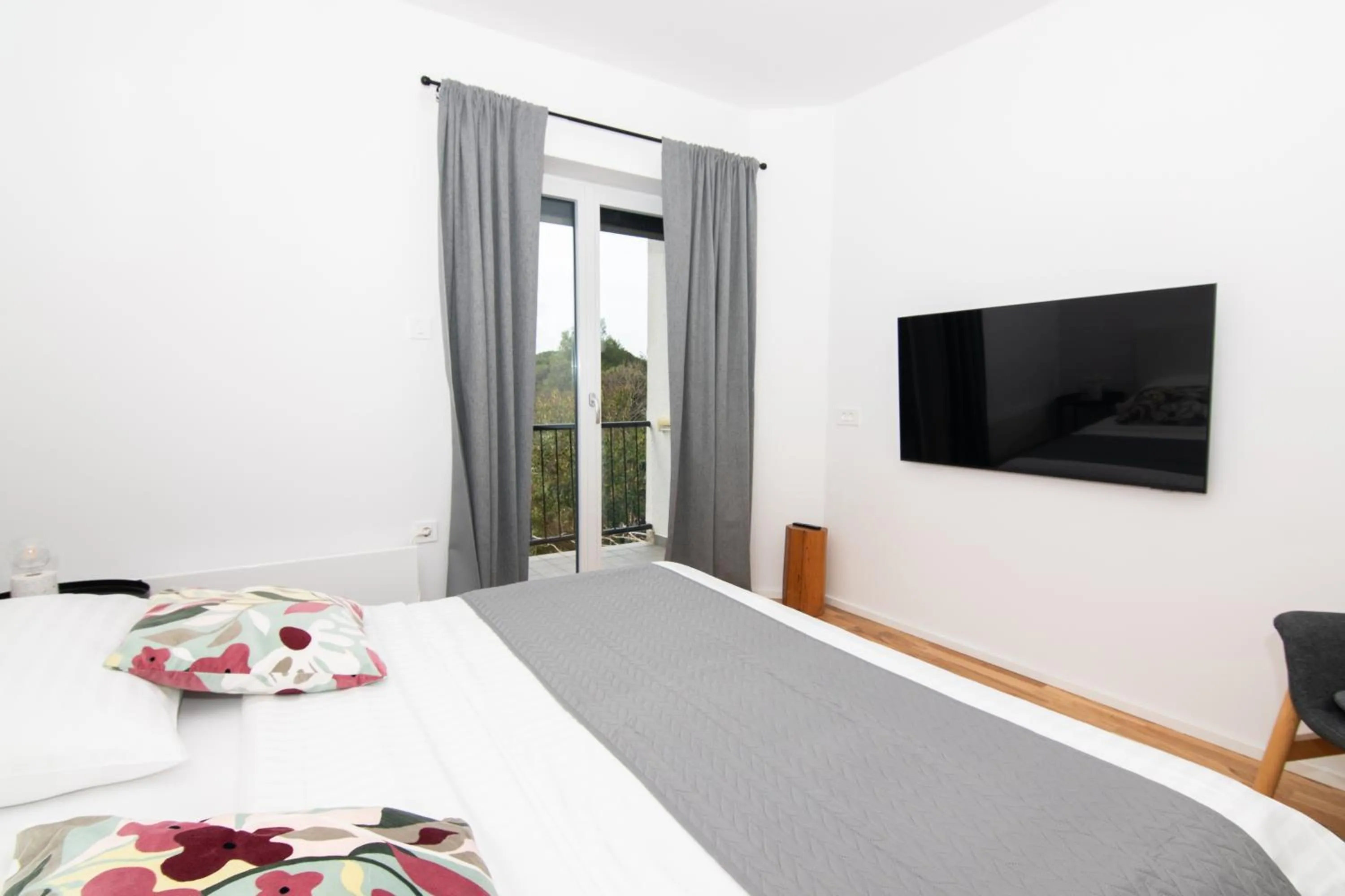 Bed in Forgotten Garden Apartments Portoroz