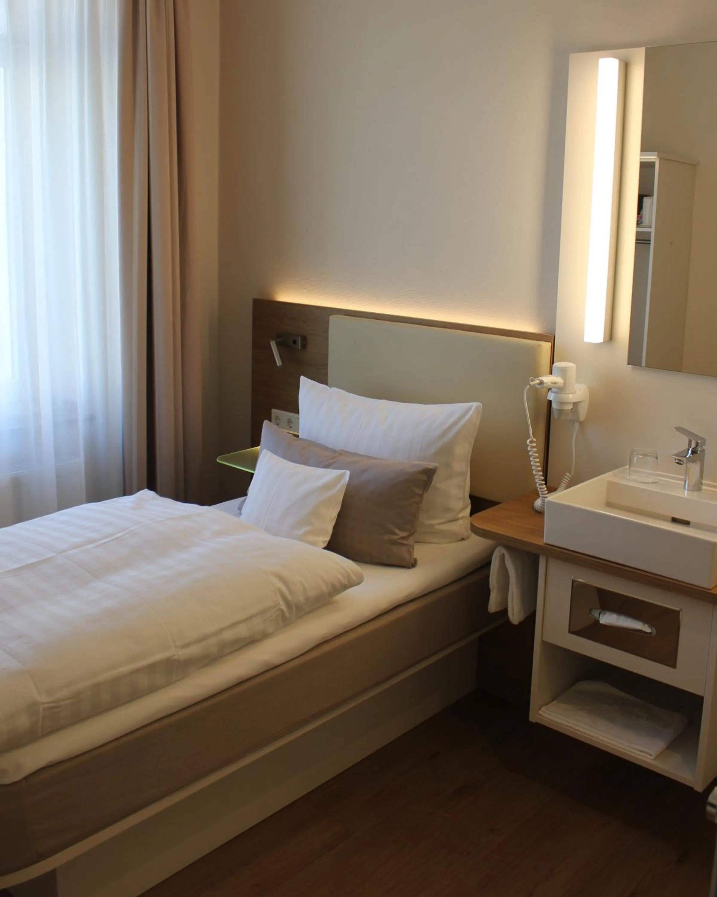 Bed in Stüttgens Hotel