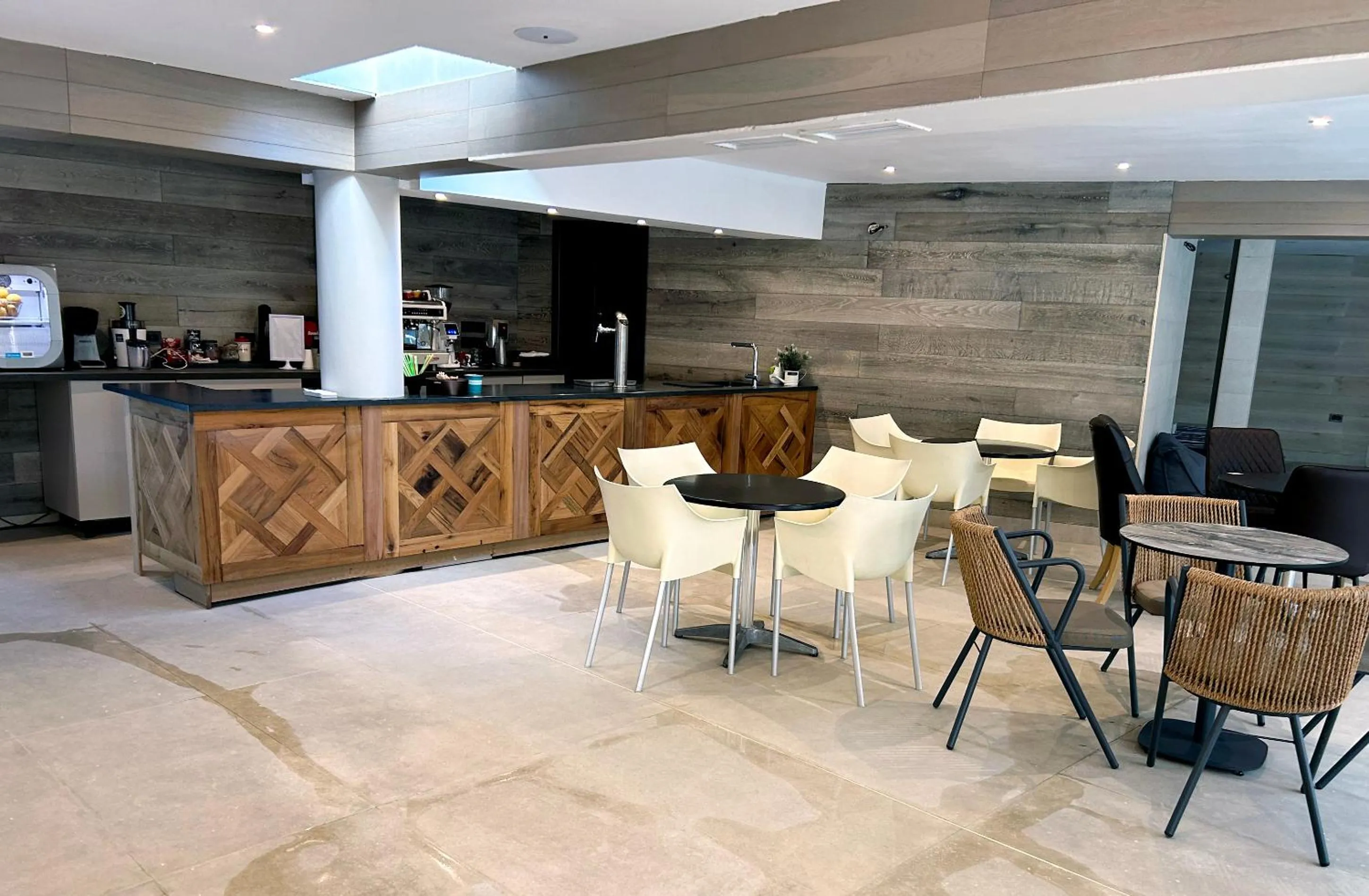 Coffee/tea facilities in Predela 2 Aparthotel