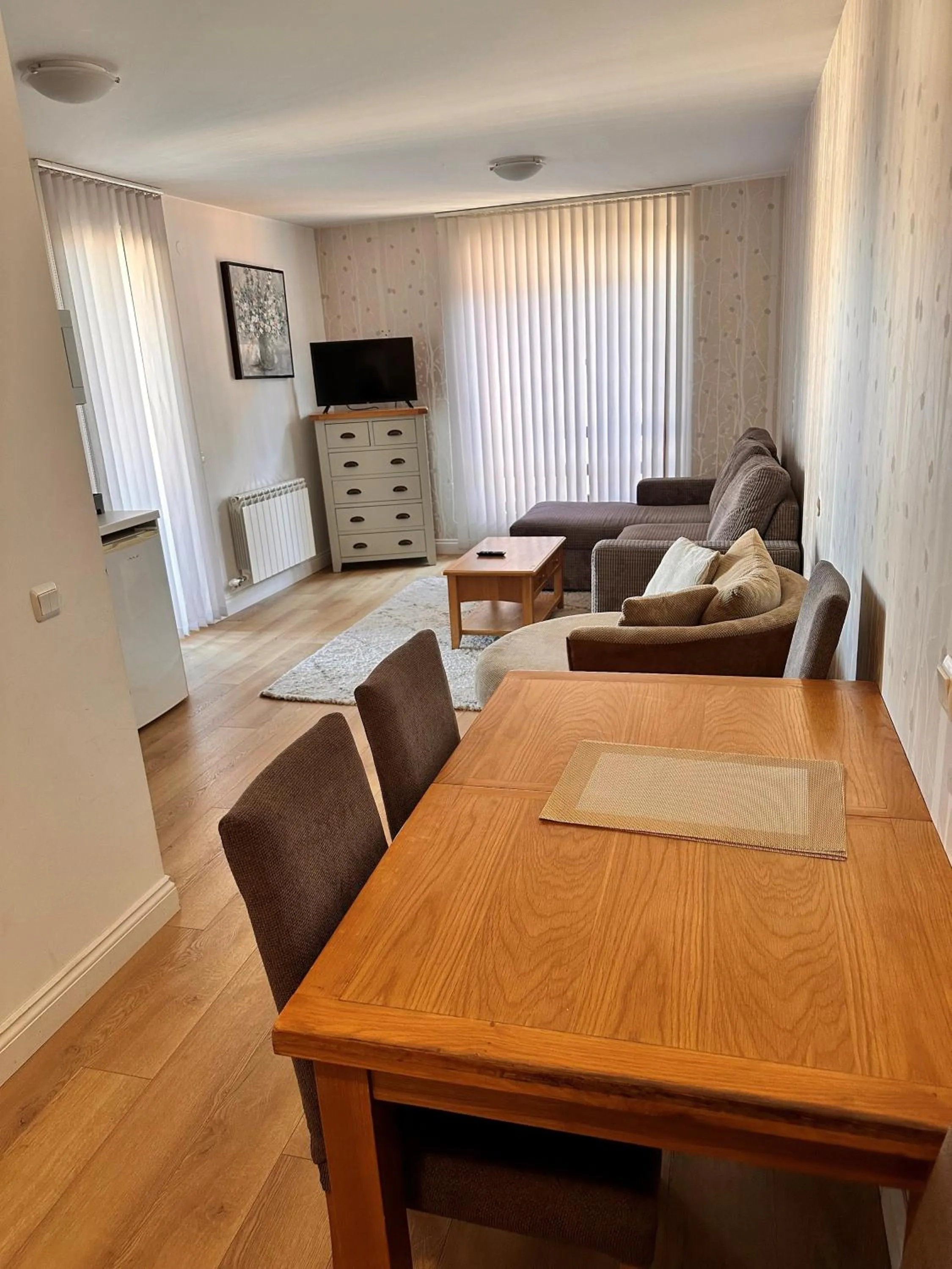 TV and multimedia in Predela 2 Aparthotel