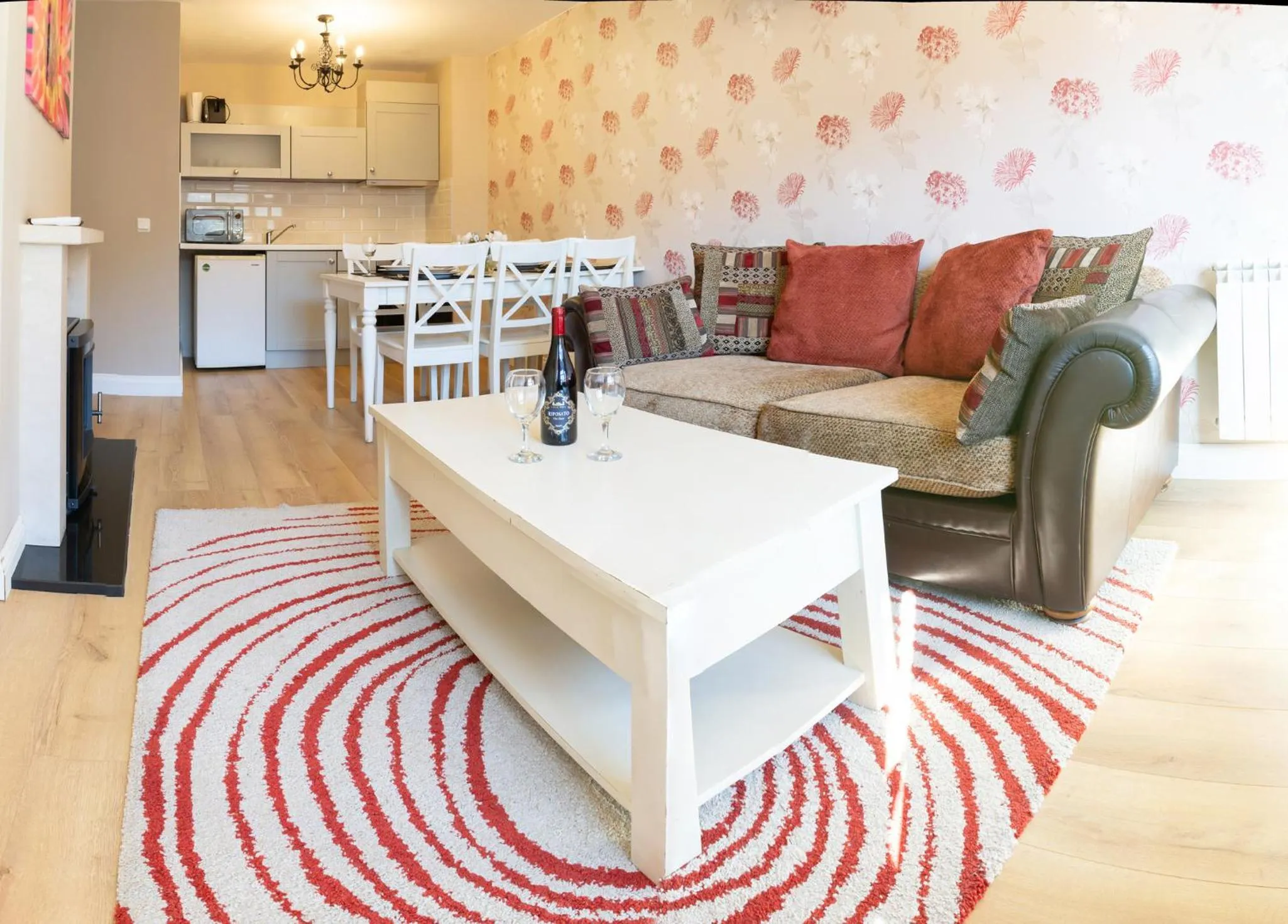 Kitchen or kitchenette in Predela 2 Aparthotel