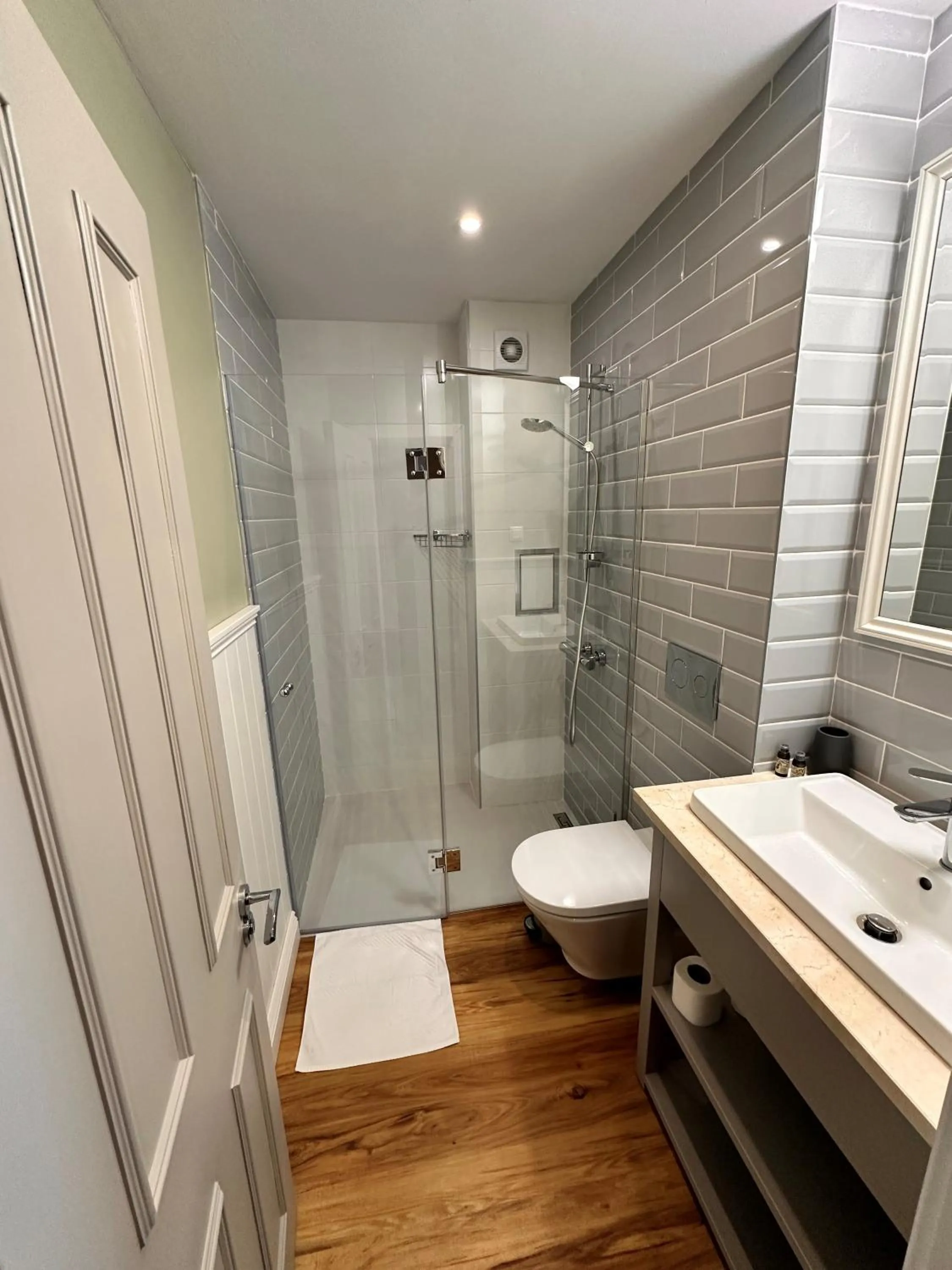 Bathroom in Predela 2 Aparthotel