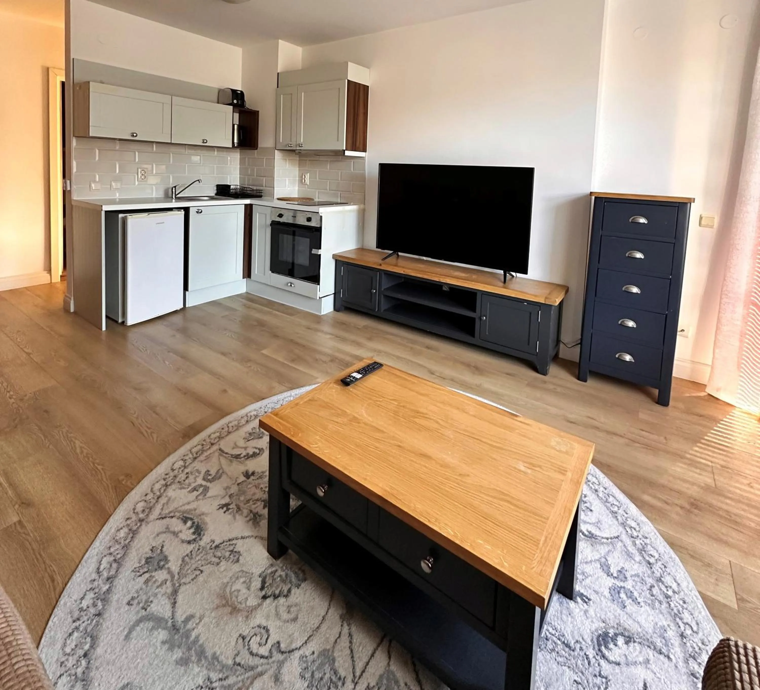 Communal lounge/ TV room in Predela 2 Aparthotel