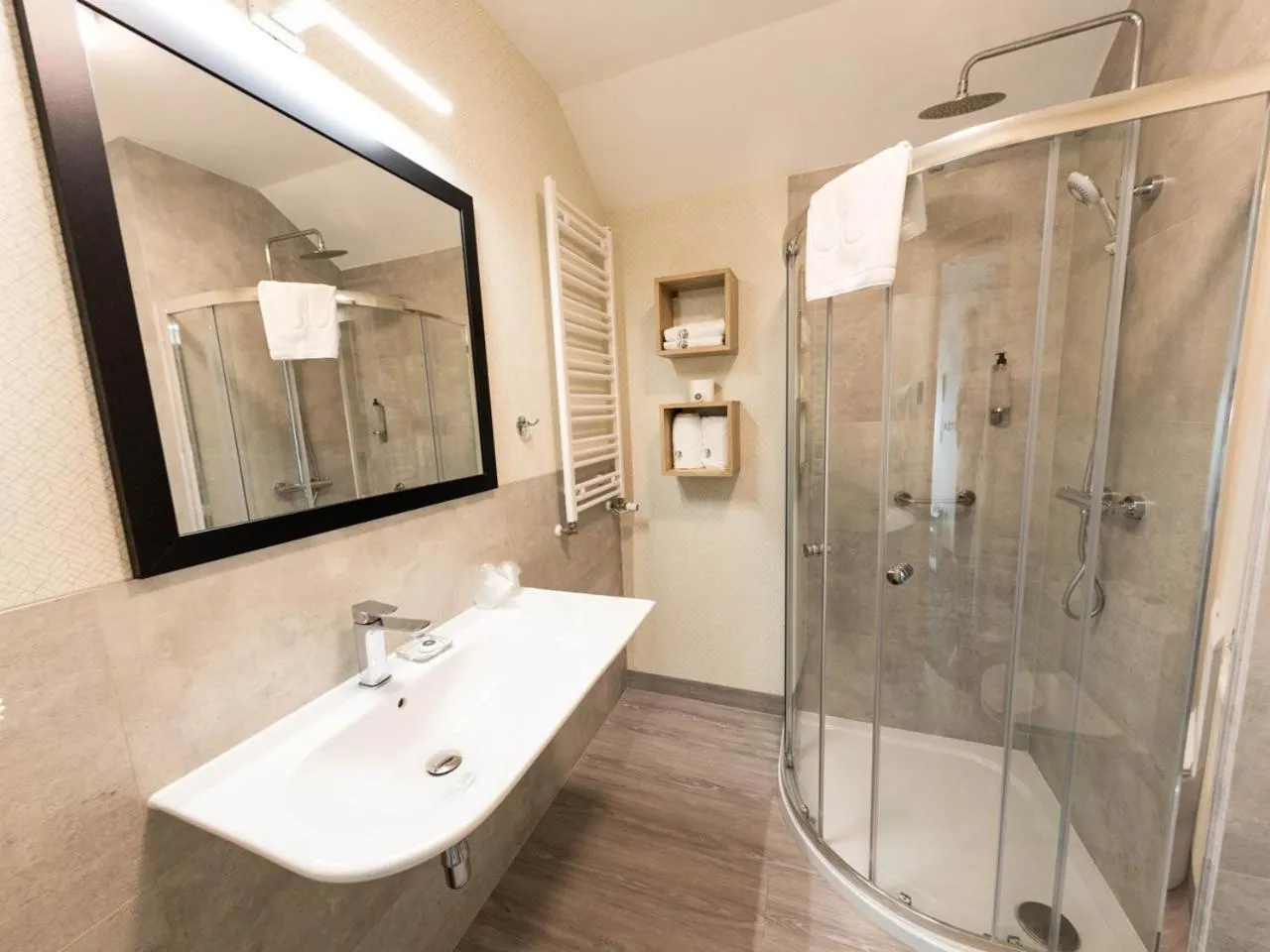 Bathroom in Ignasiak Hotel