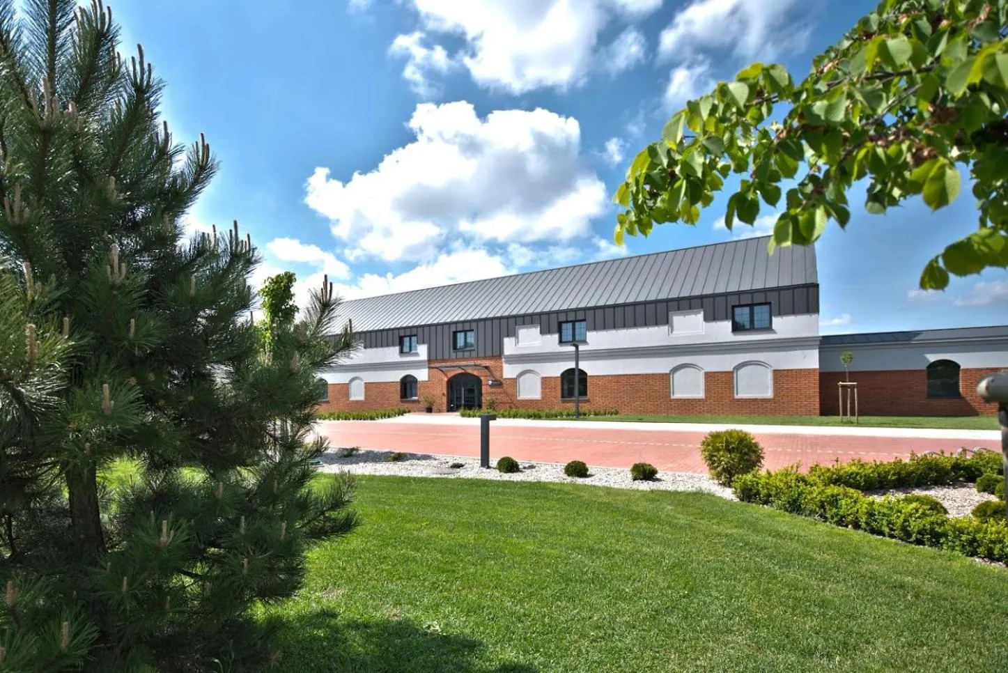 Property building in Ignasiak Hotel