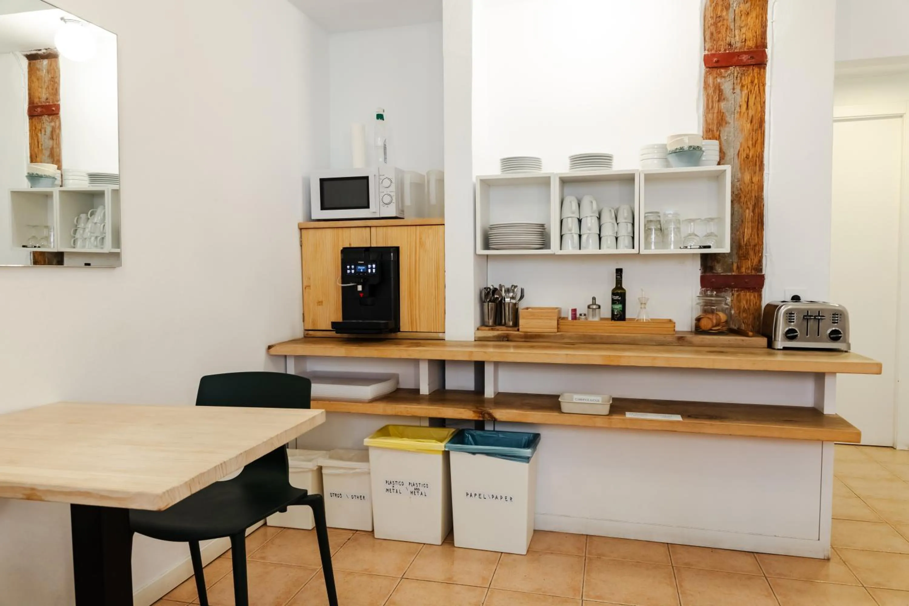 Dining area in Hostal La Zona