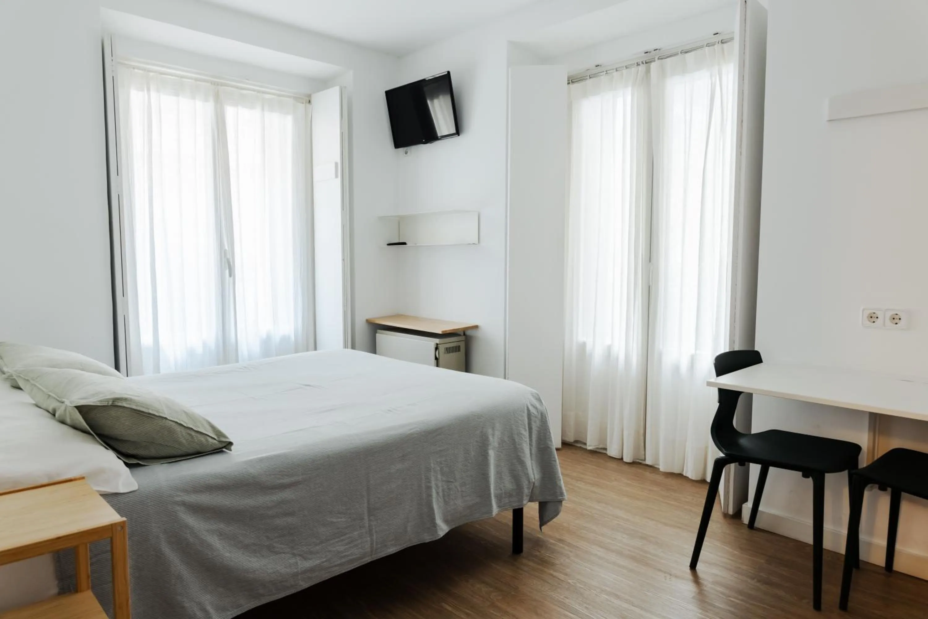 Photo of the whole room, Bed in Hostal La Zona