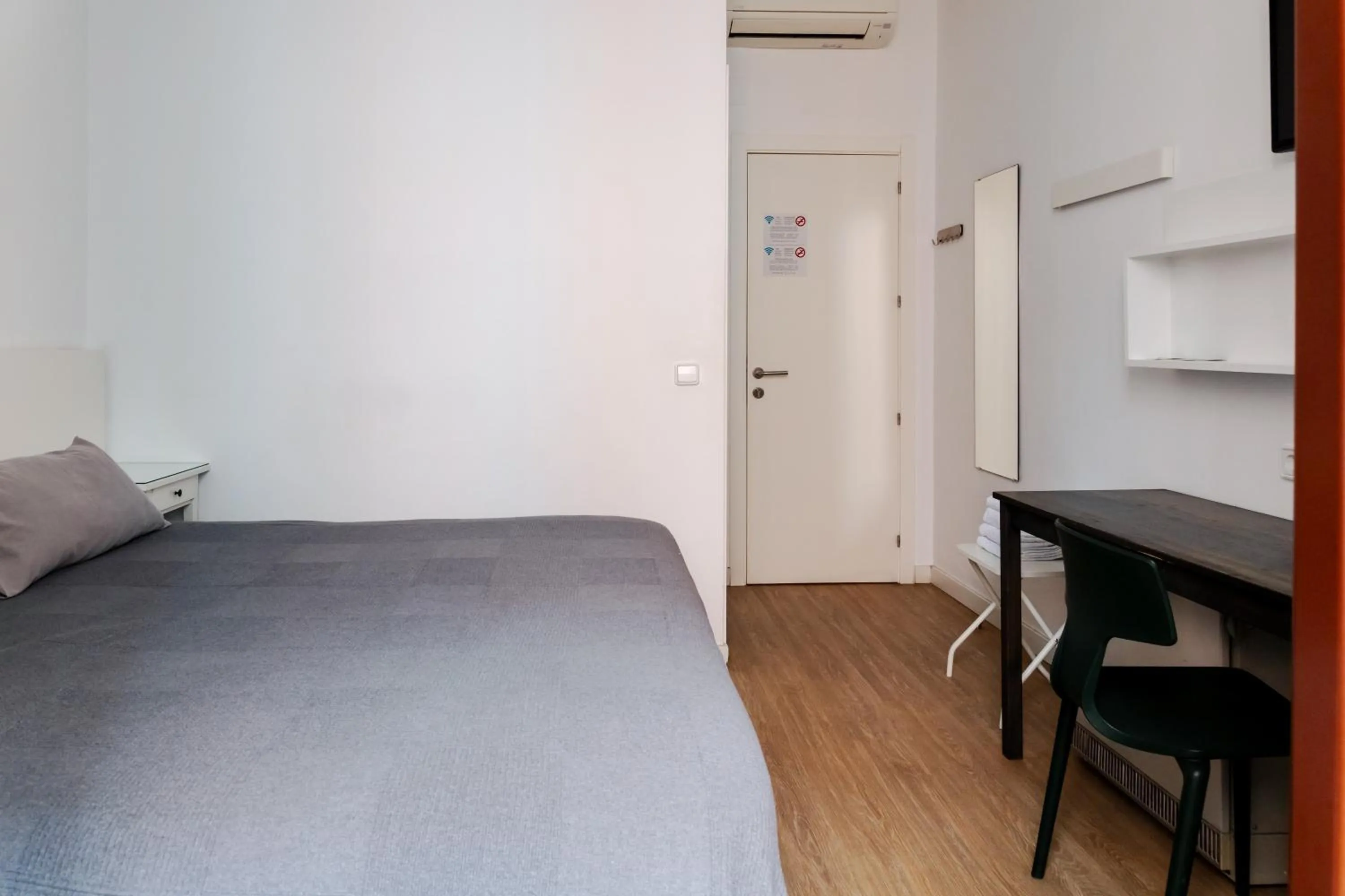 Photo of the whole room, Bed in Hostal La Zona