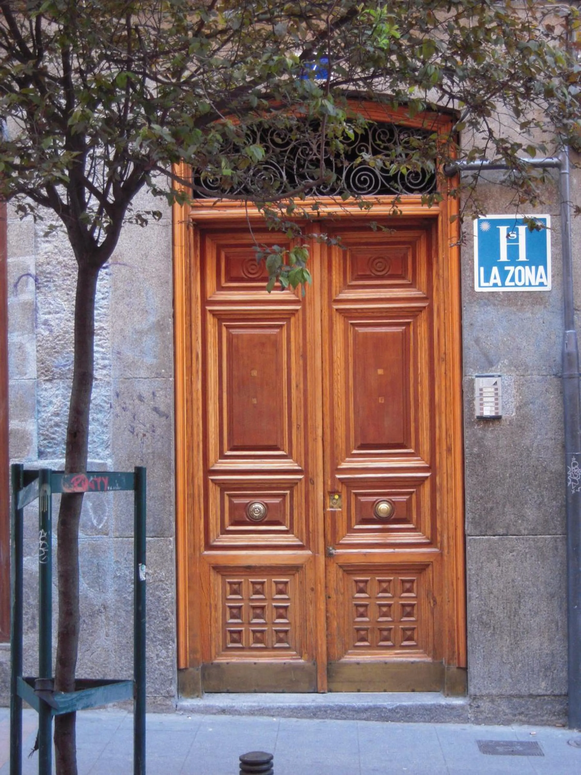 Facade/entrance in Hostal La Zona