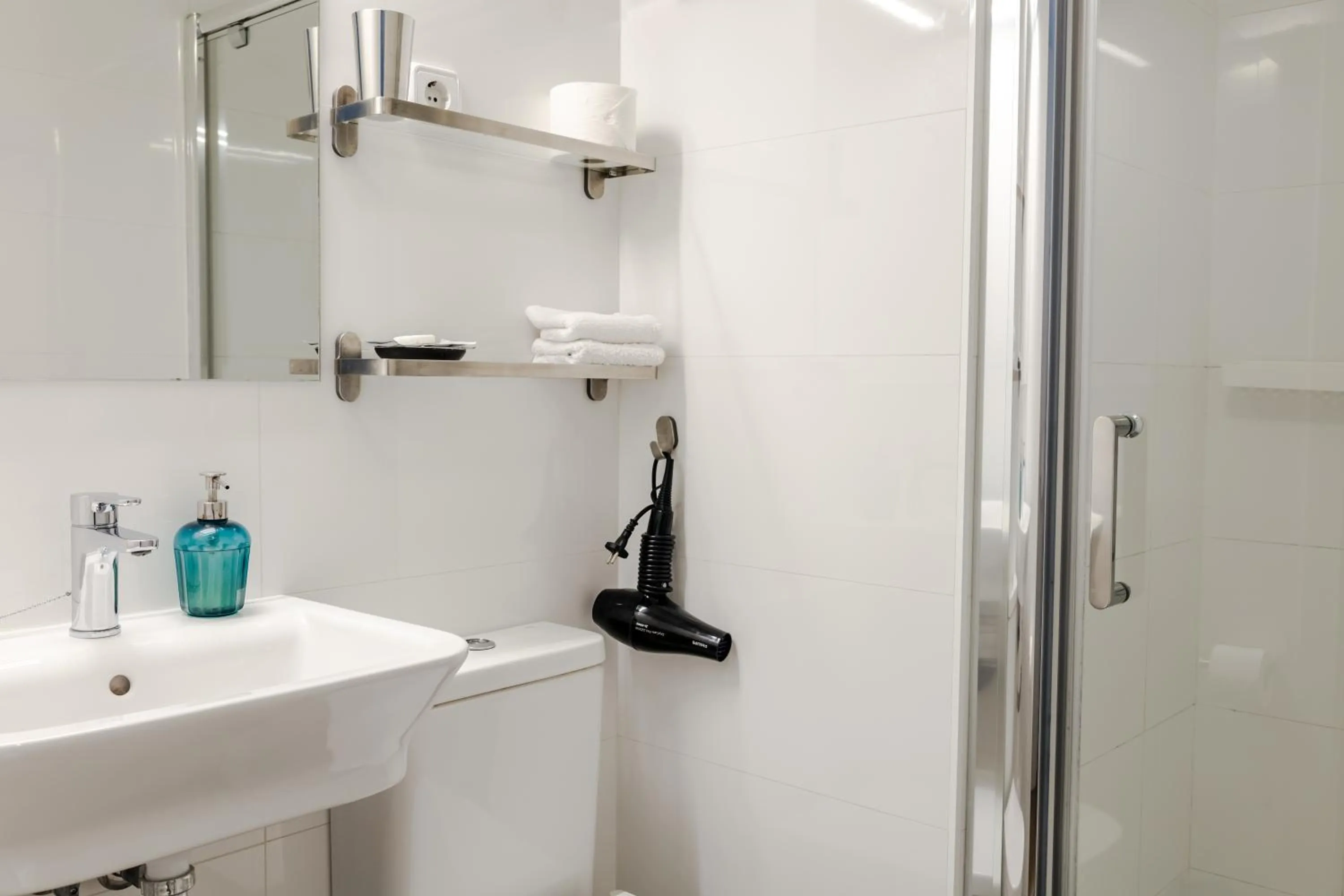 Bathroom in Hostal La Zona