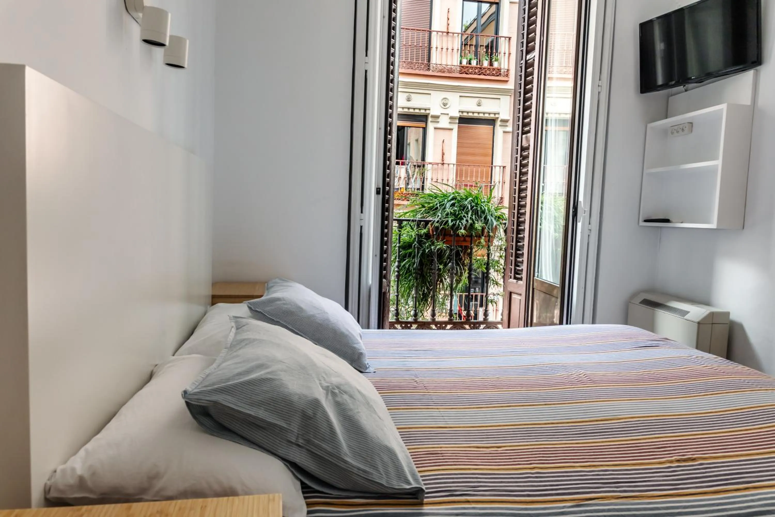 Photo of the whole room, Bed in Hostal La Zona