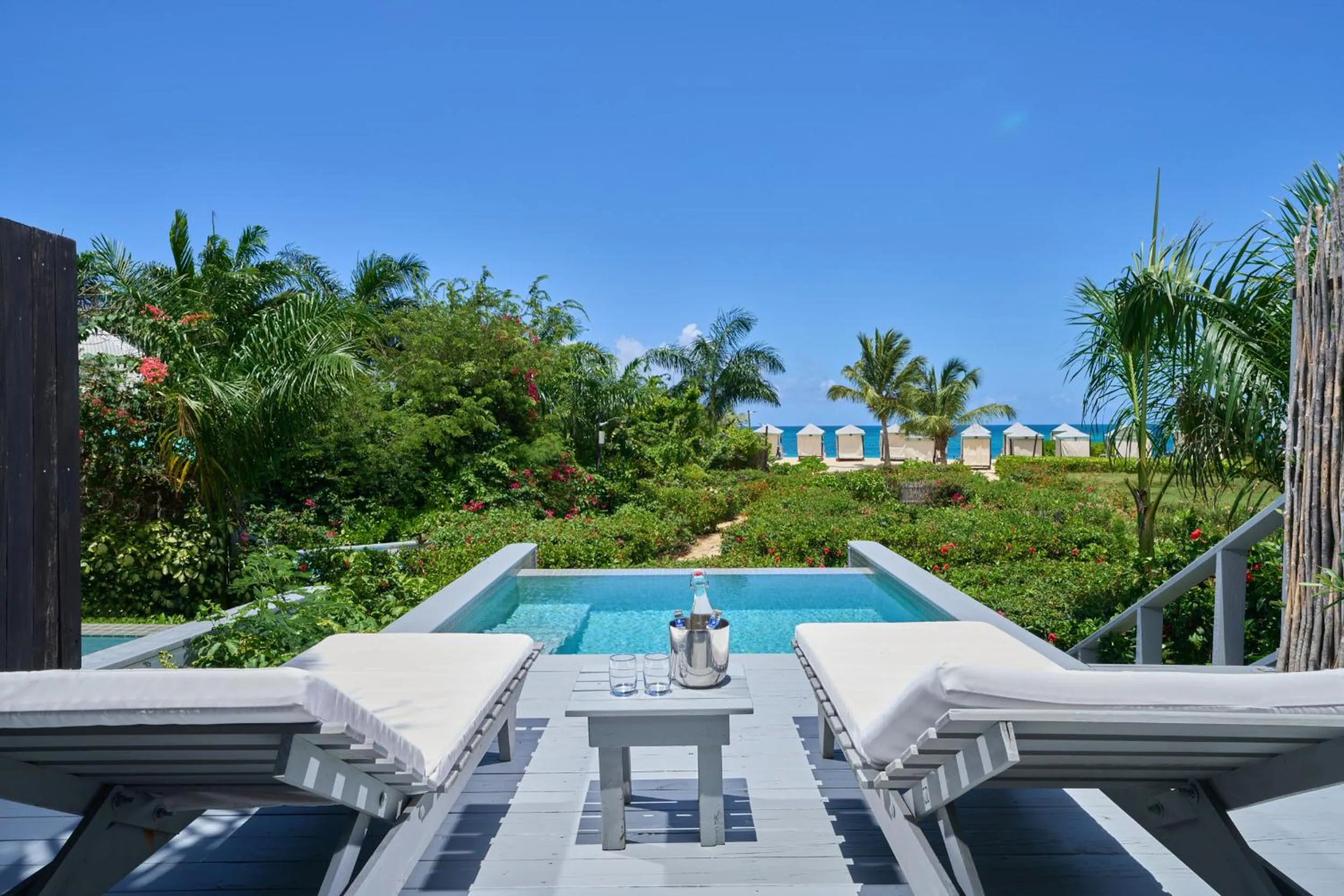 Swimming pool in Keyonna Beach - All Inclusive - Couples Only