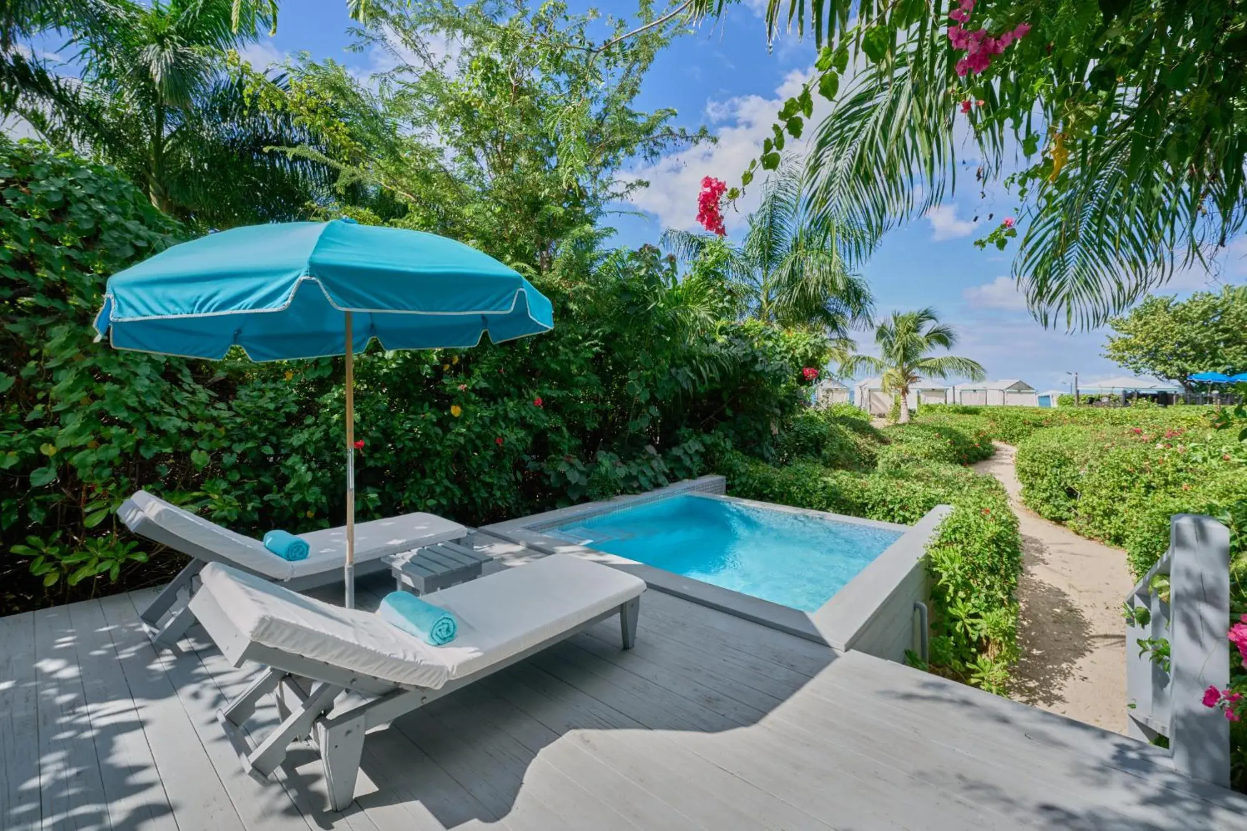 Plunge Pool Cottage in Keyonna Beach - All Inclusive - Couples Only Plunge Pool Cottage in Keyonna Beach - All Inclusive - Couples Only