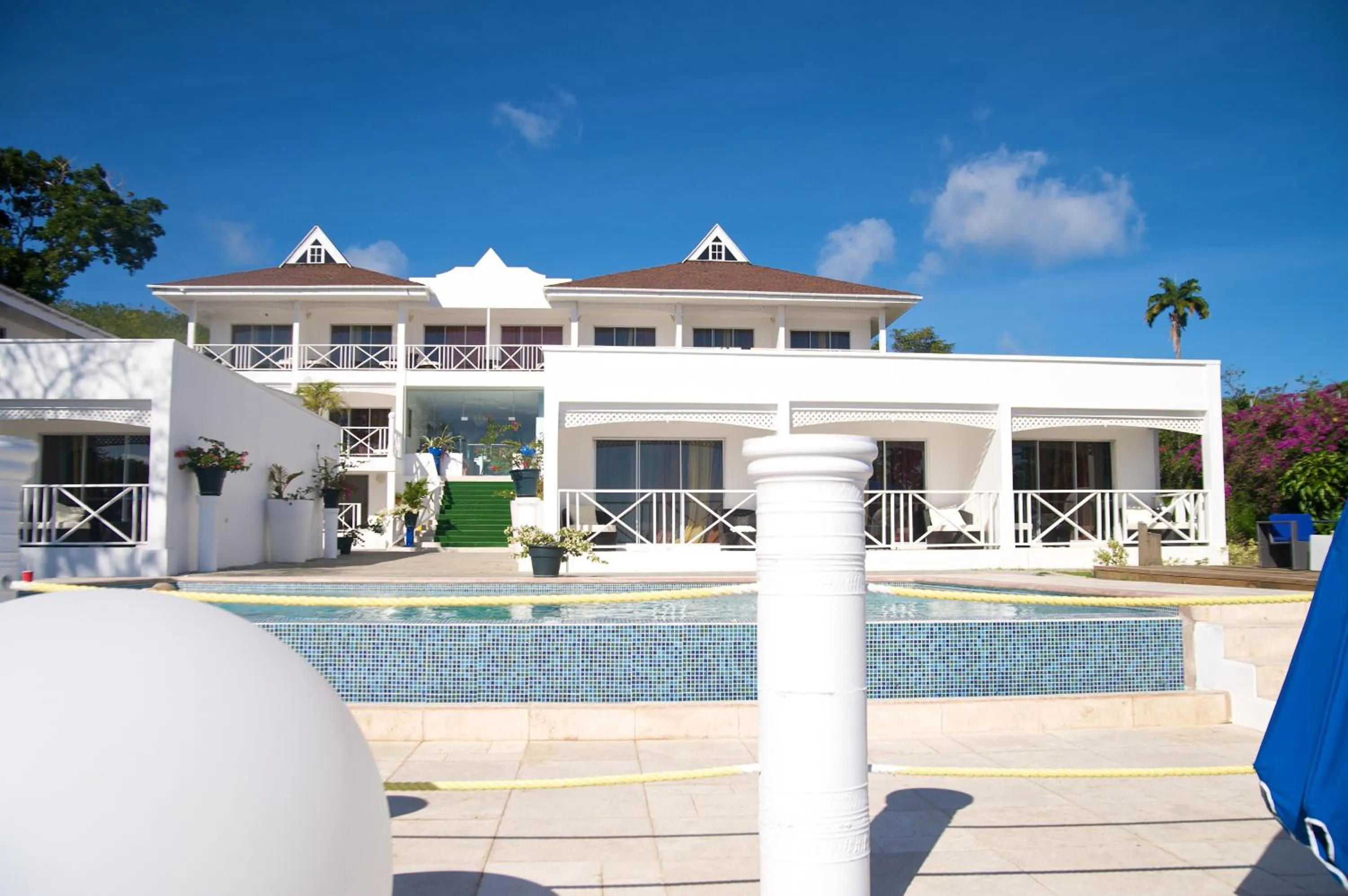 Property building in Bacolet Beach Club