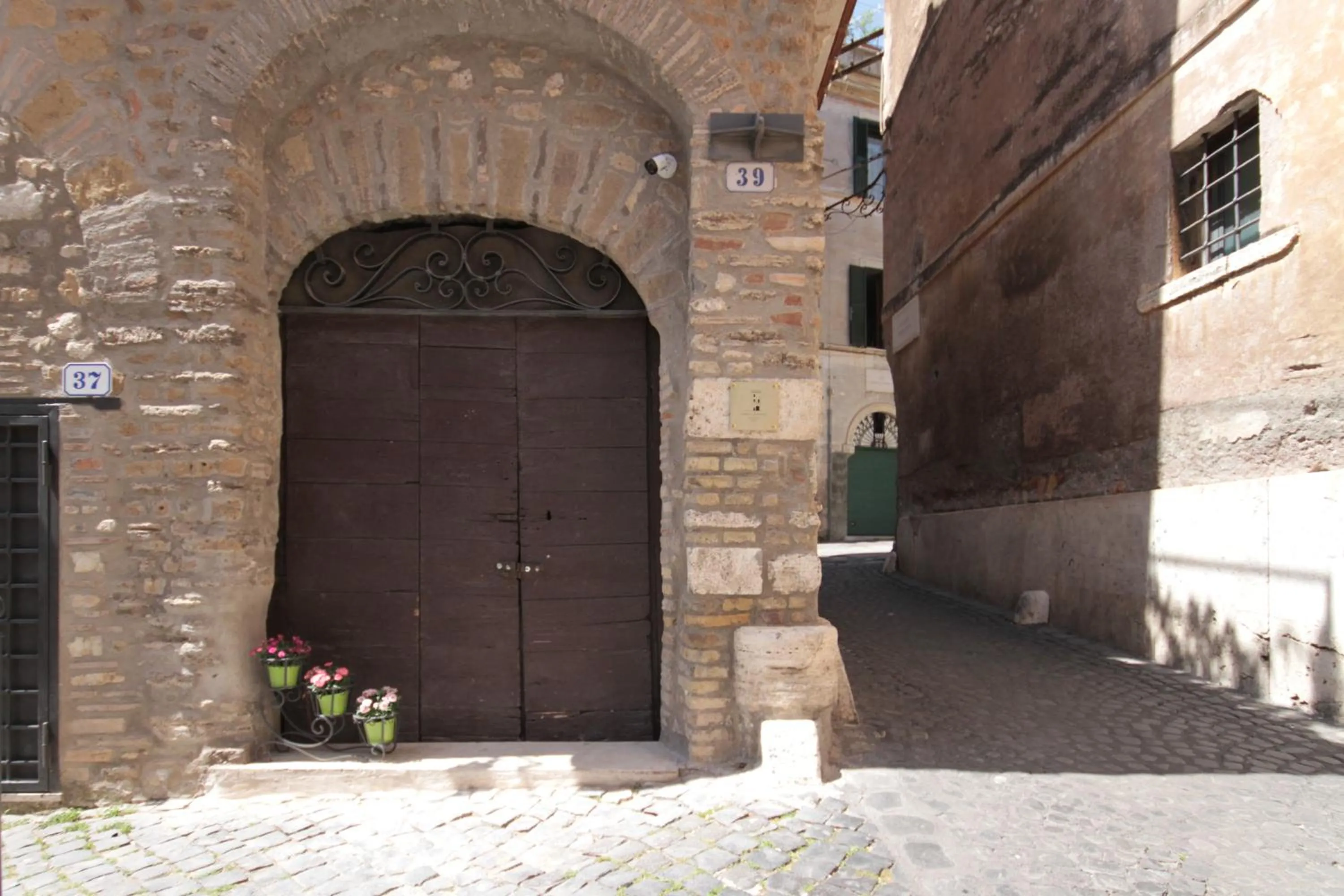 Facade/entrance in Torre Sant'Antonio
