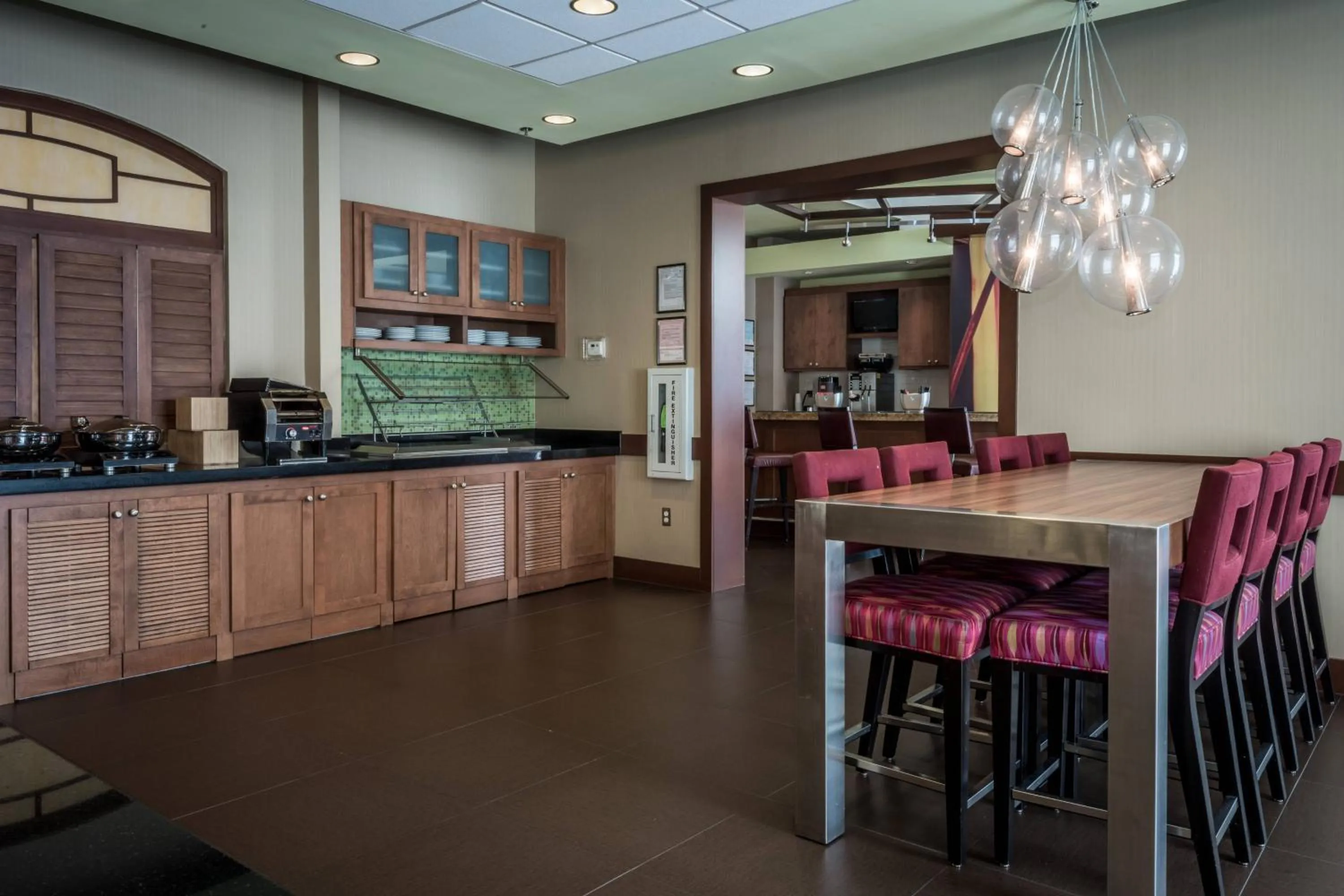 Restaurant/places to eat in SpringHill Suites by Marriott Birmingham Downtown at UAB