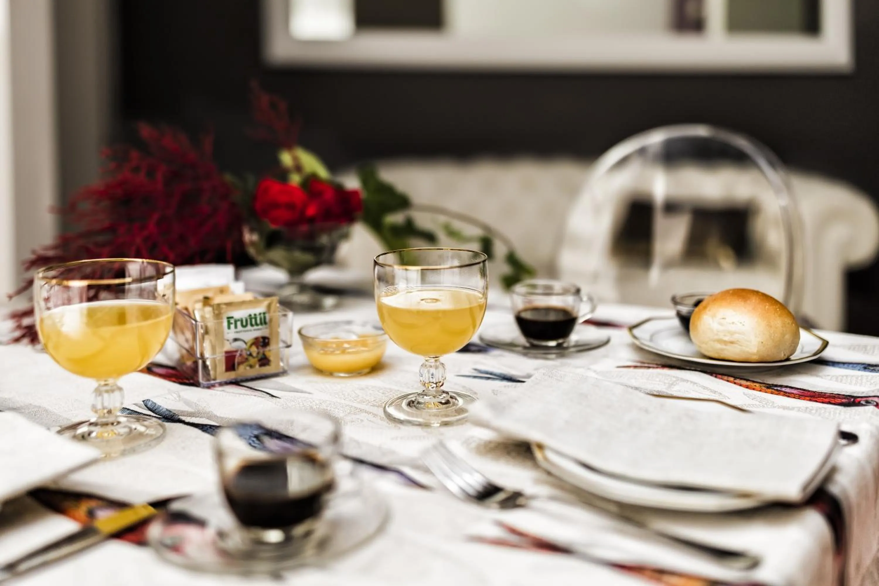 Restaurant/places to eat in Manzoni 46 - Ospitalità siciliana