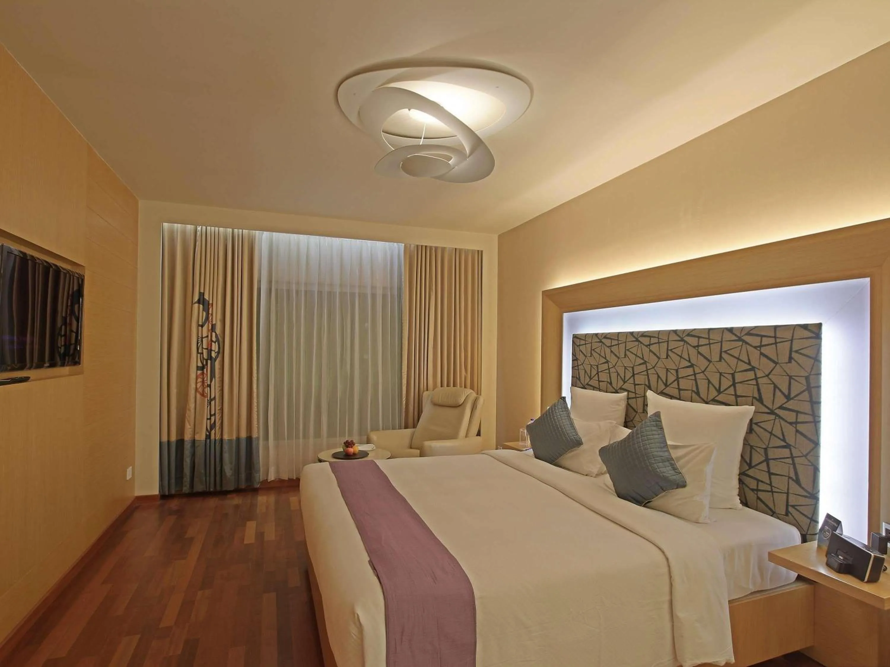 Bedroom, Bed in Novotel Visakhapatnam Varun Beach