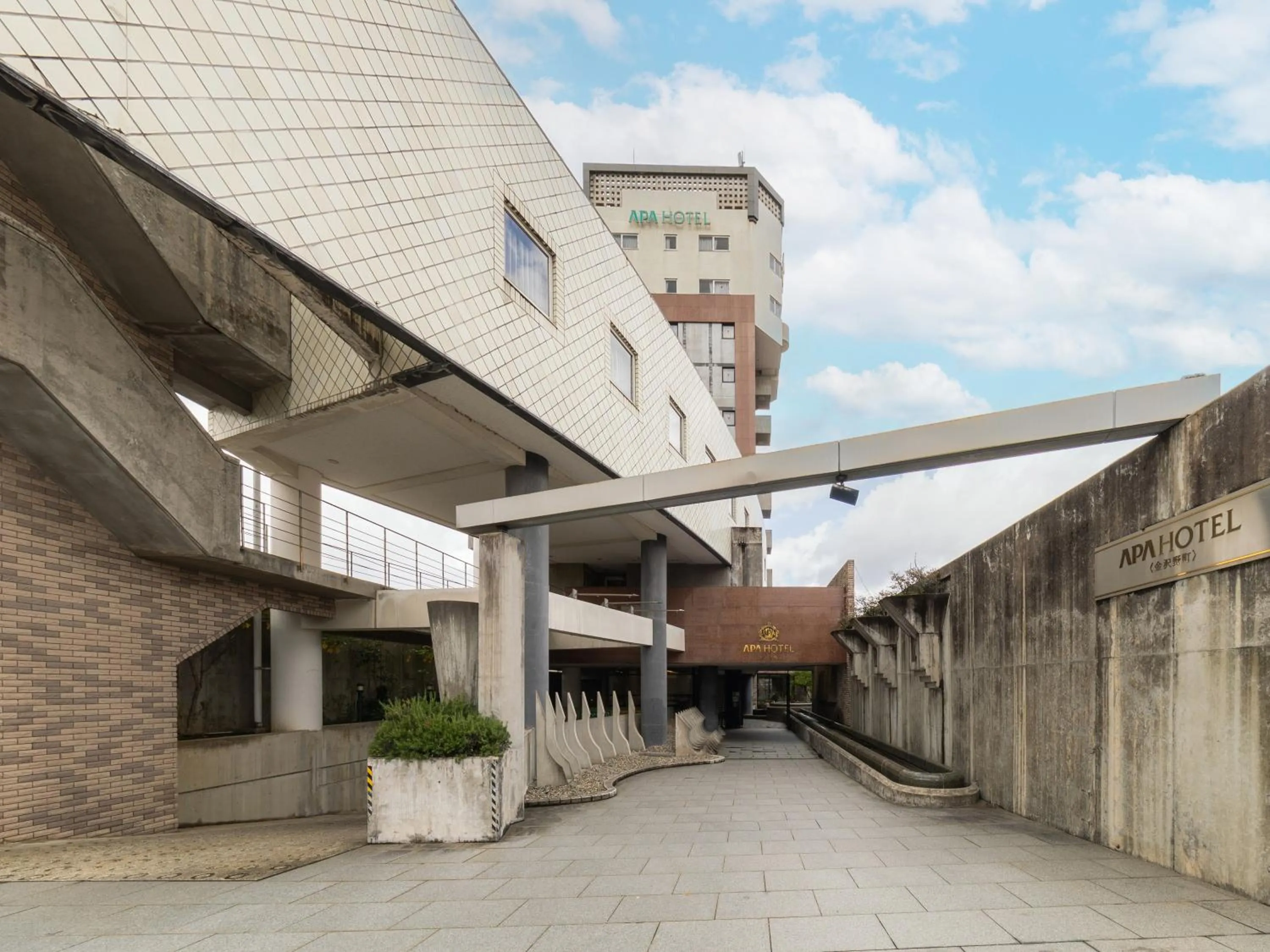Property building in APA Hotel Kanazawa Nomachi