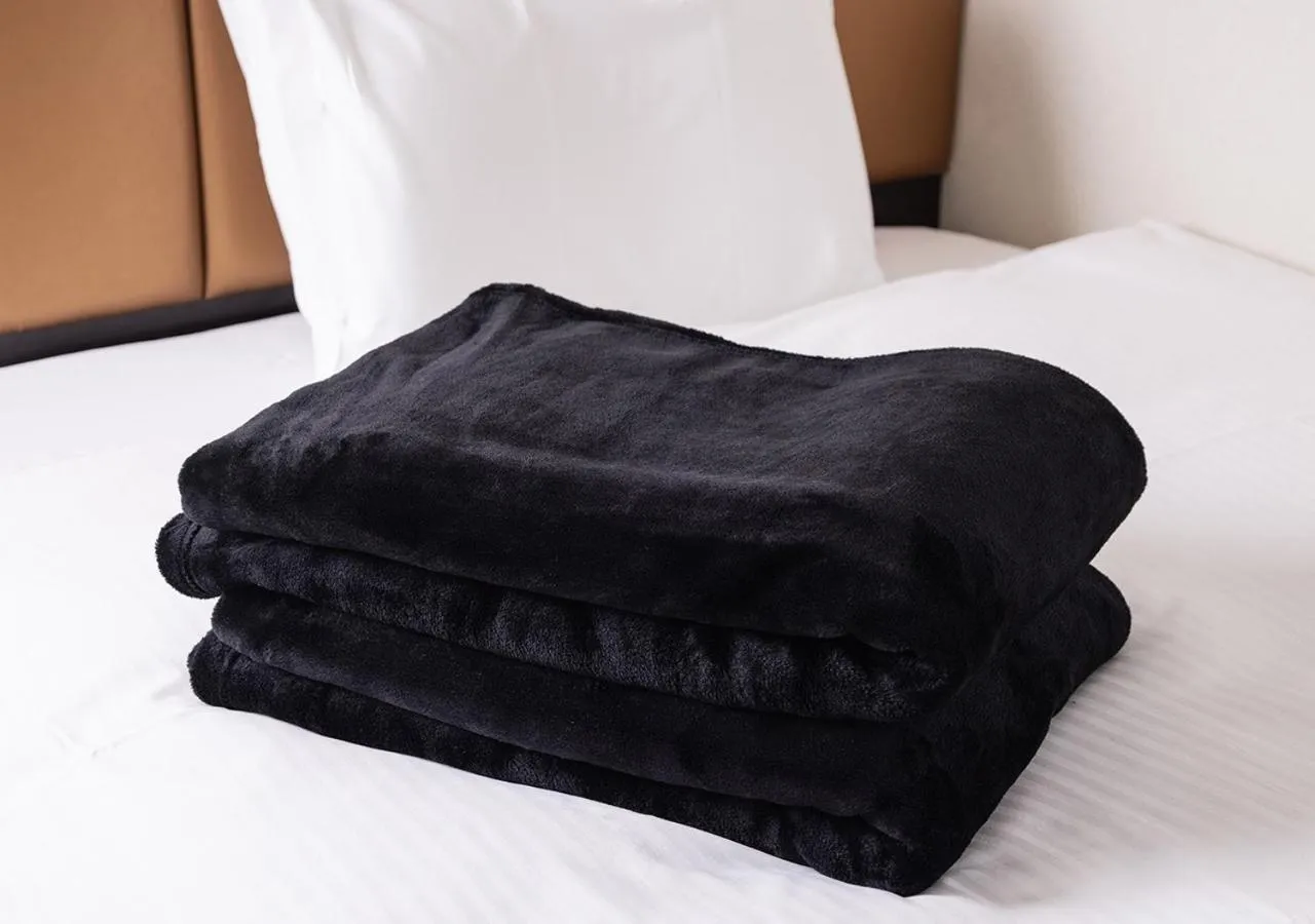 Photo of the whole room, Bed in APA Hotel Kanazawa Katamachi EXCELLENT