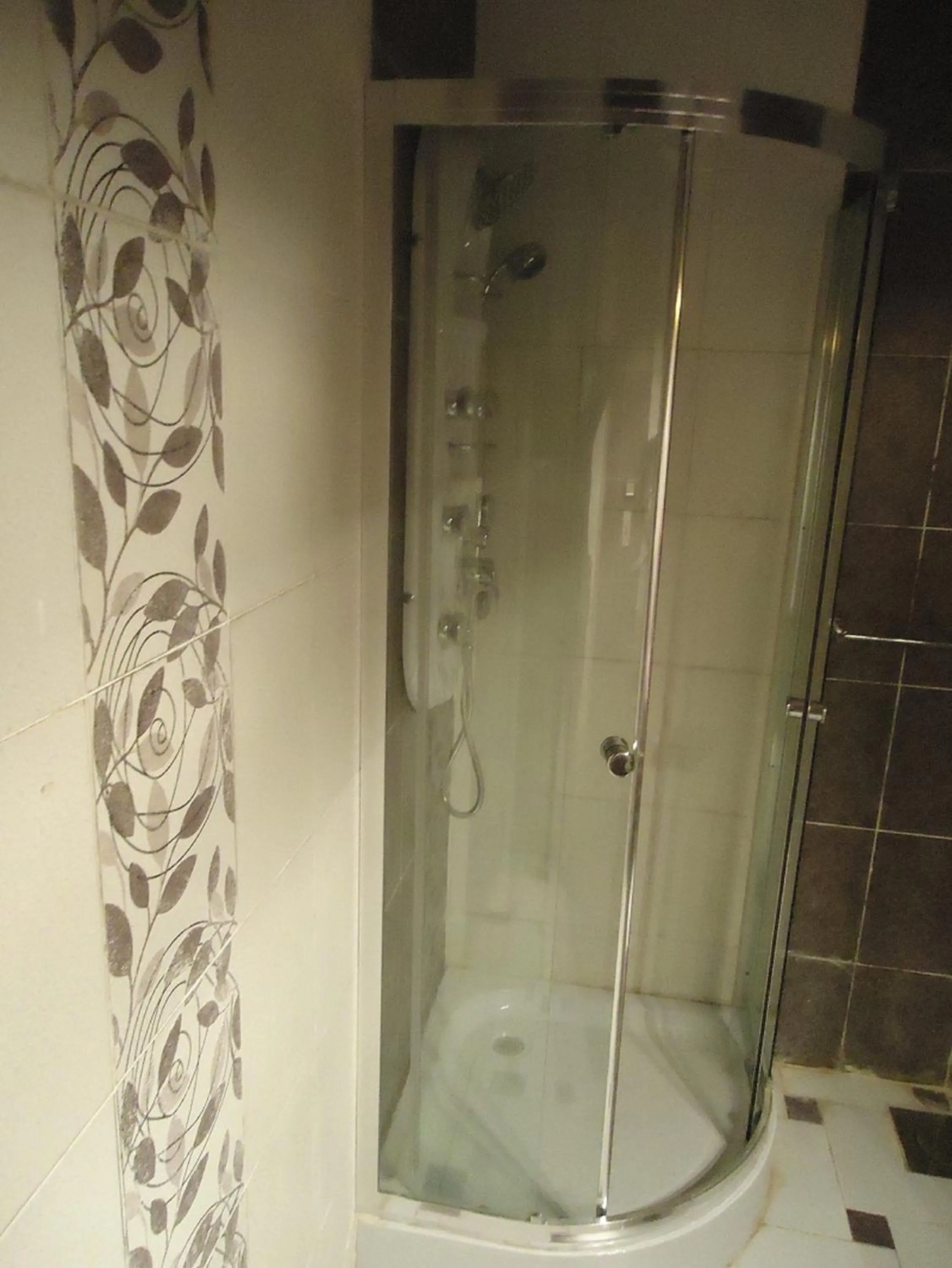 Shower in Freedom Hostel