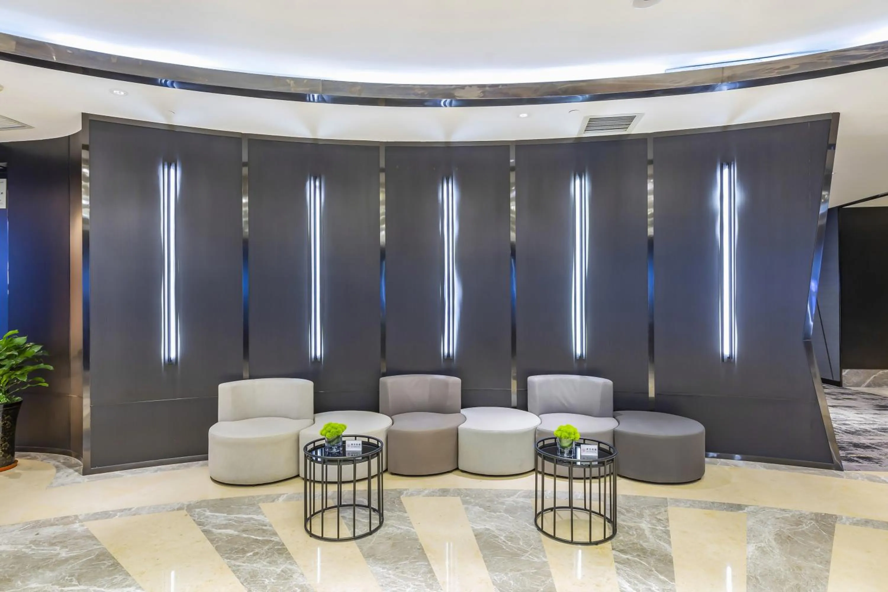 Seating area in Novotel Zhengzhou Convention Centre