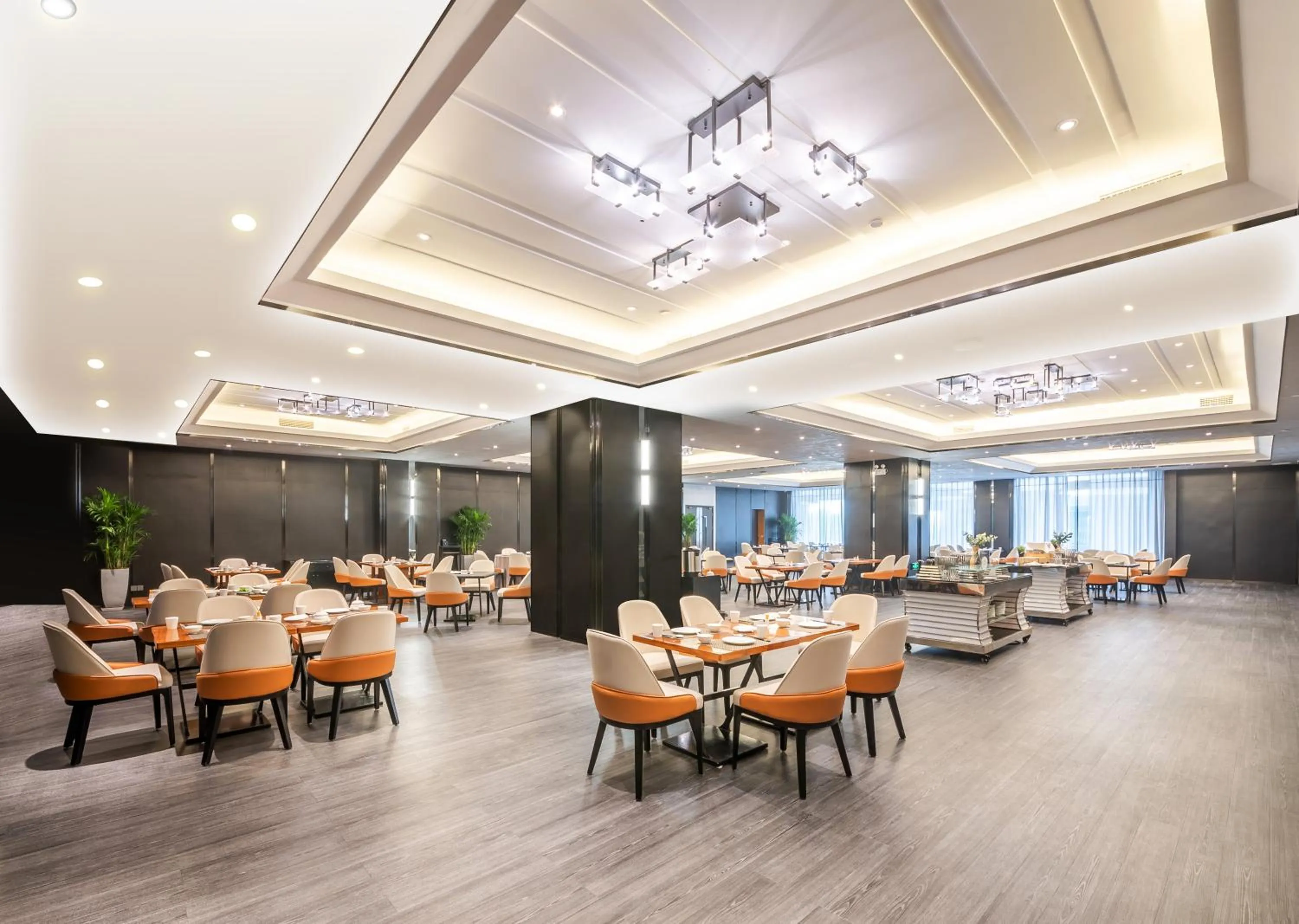 Restaurant/places to eat in Novotel Zhengzhou Convention Centre