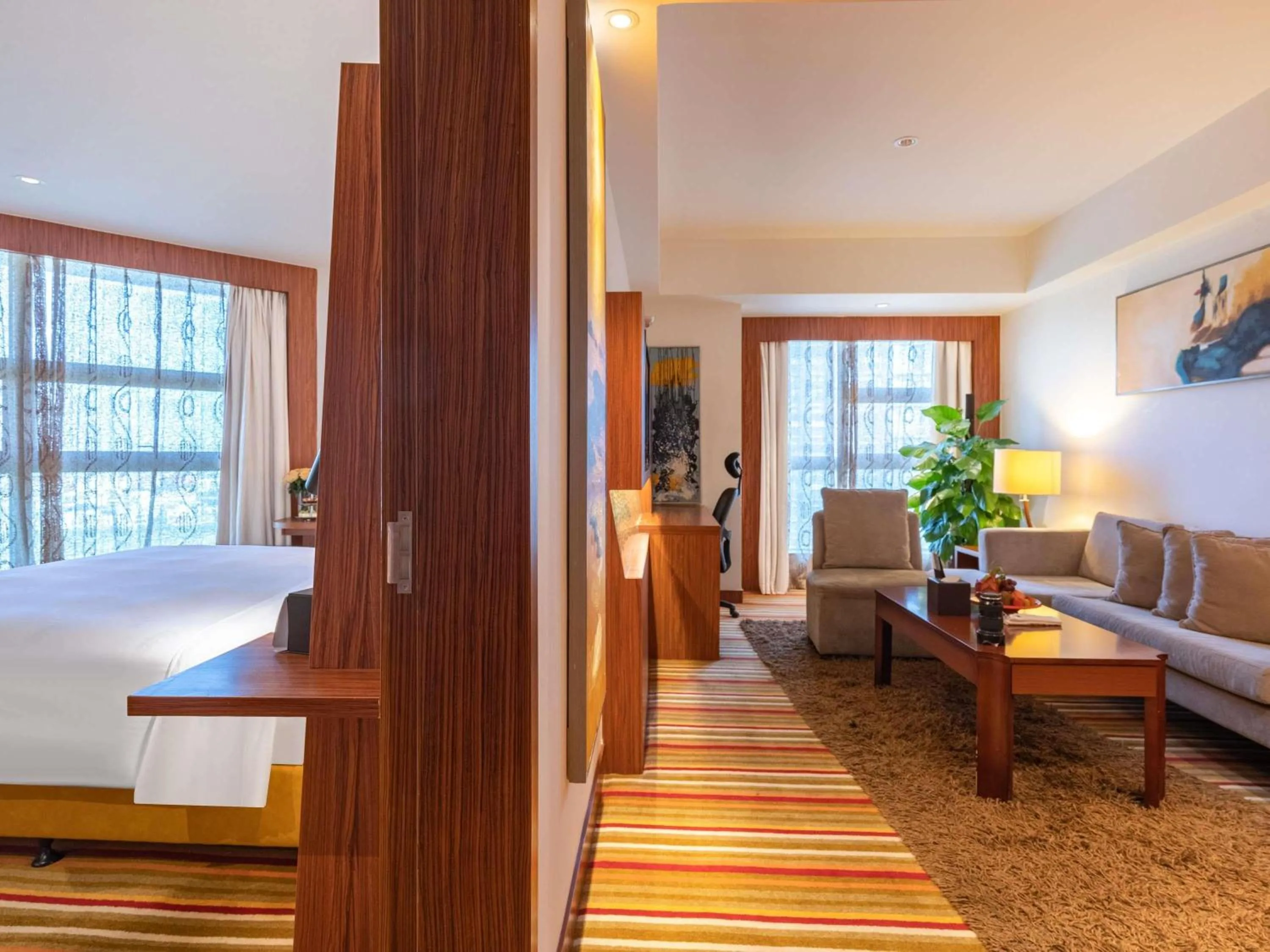 Bedroom, Bed in Novotel Zhengzhou Convention Centre