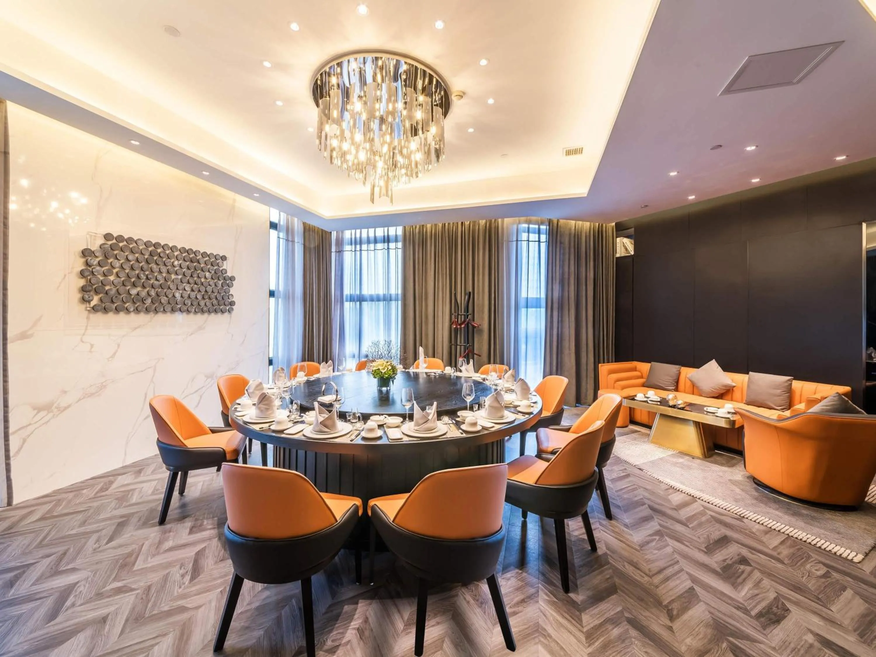 Restaurant/places to eat in Novotel Zhengzhou Convention Centre