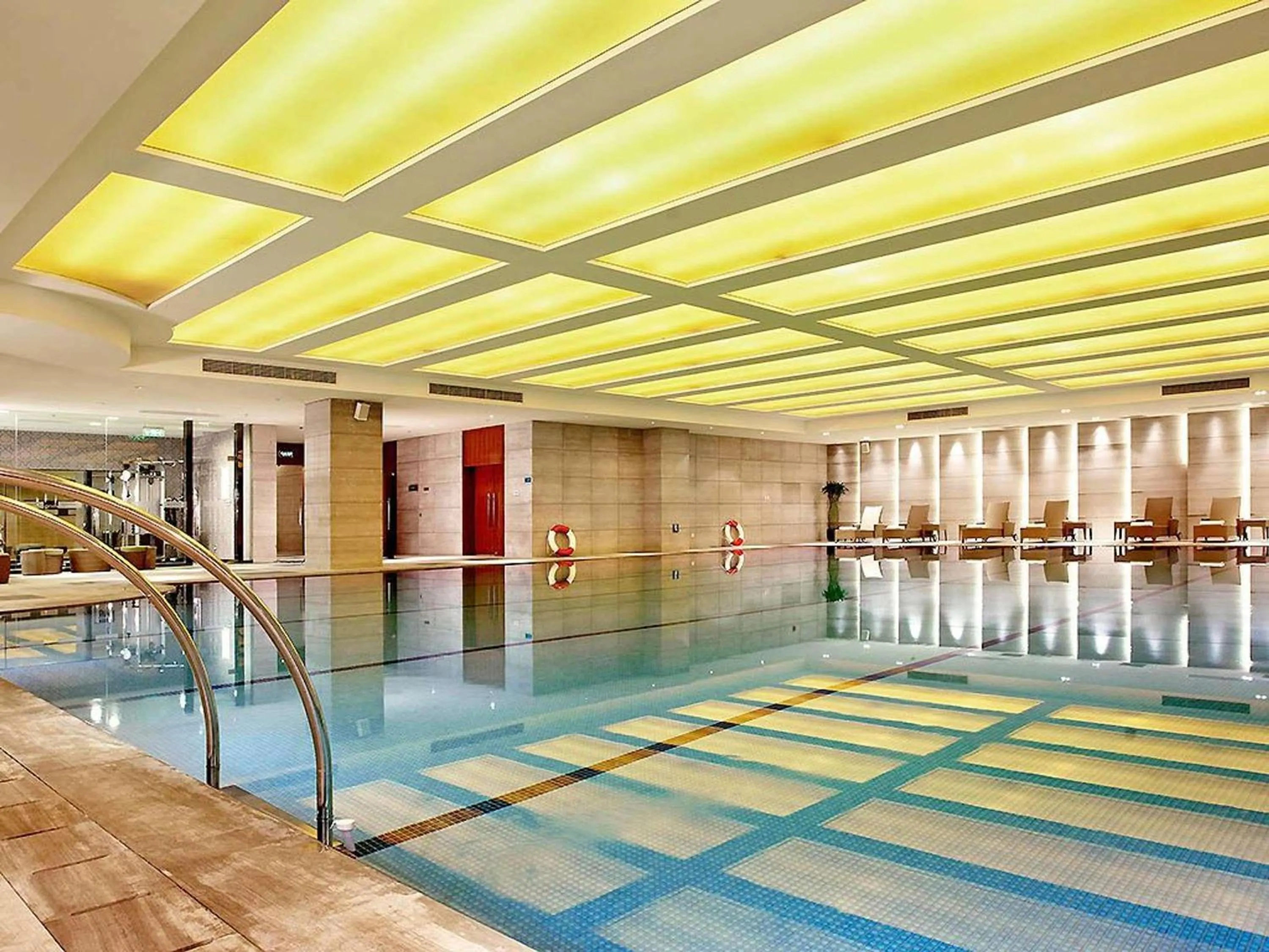 Pool view in Pullman Xiamen Powerlong