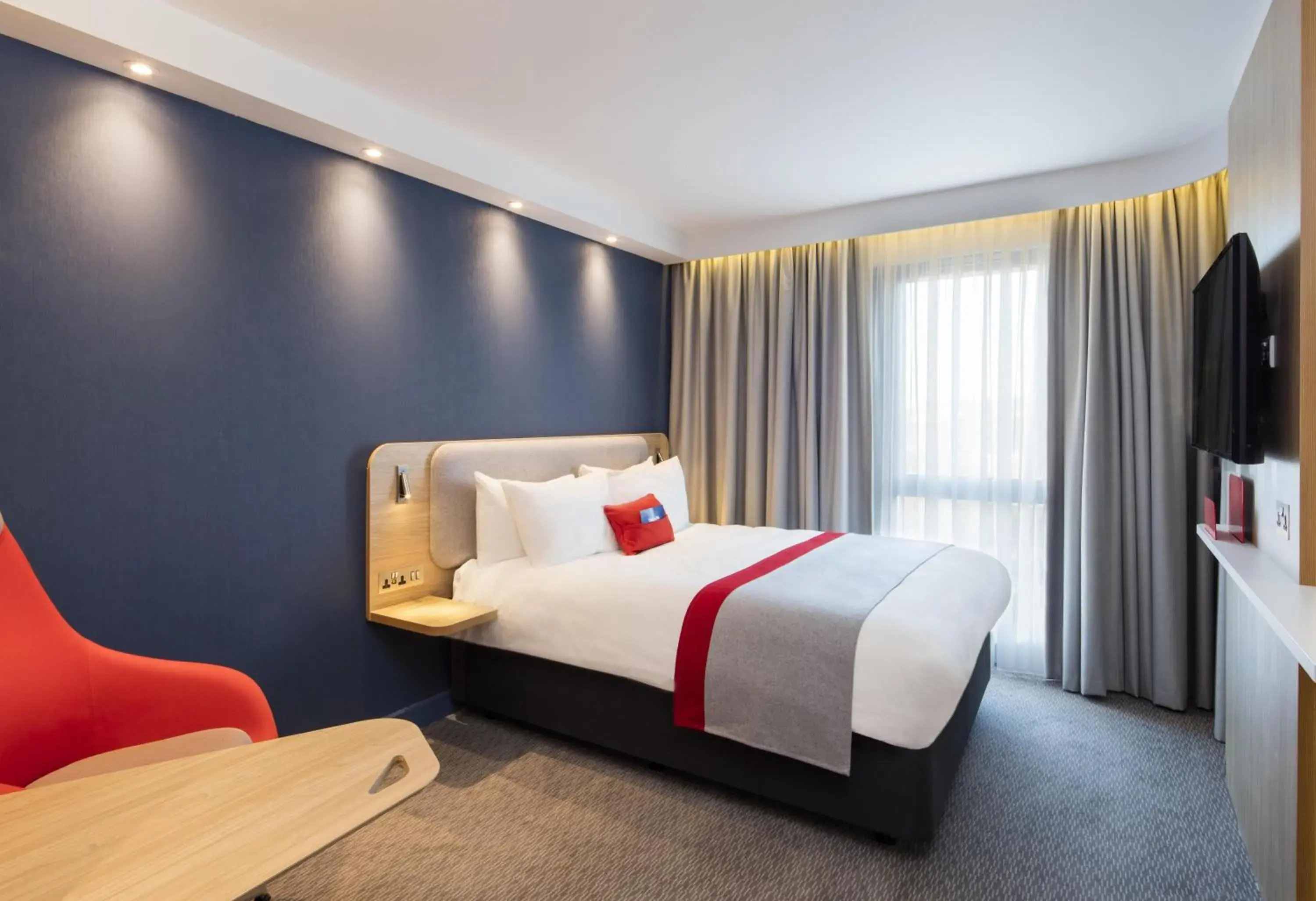 Standard Double Room with Free Hot Breakfast in Holiday Inn Express Belfast City by IHG Standard Double Room with Free Hot Breakfast in Holiday Inn Express Belfast City by IHG